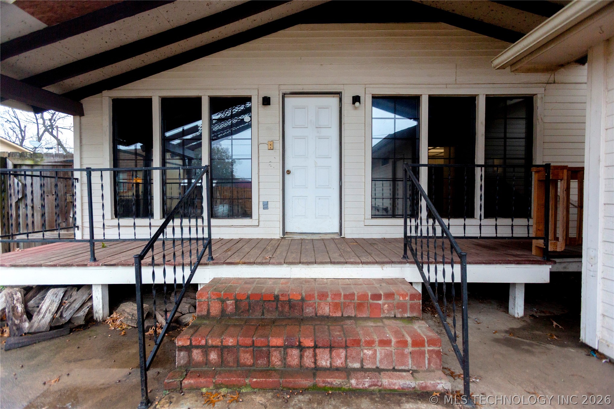 211 N State Street Property Photo 38