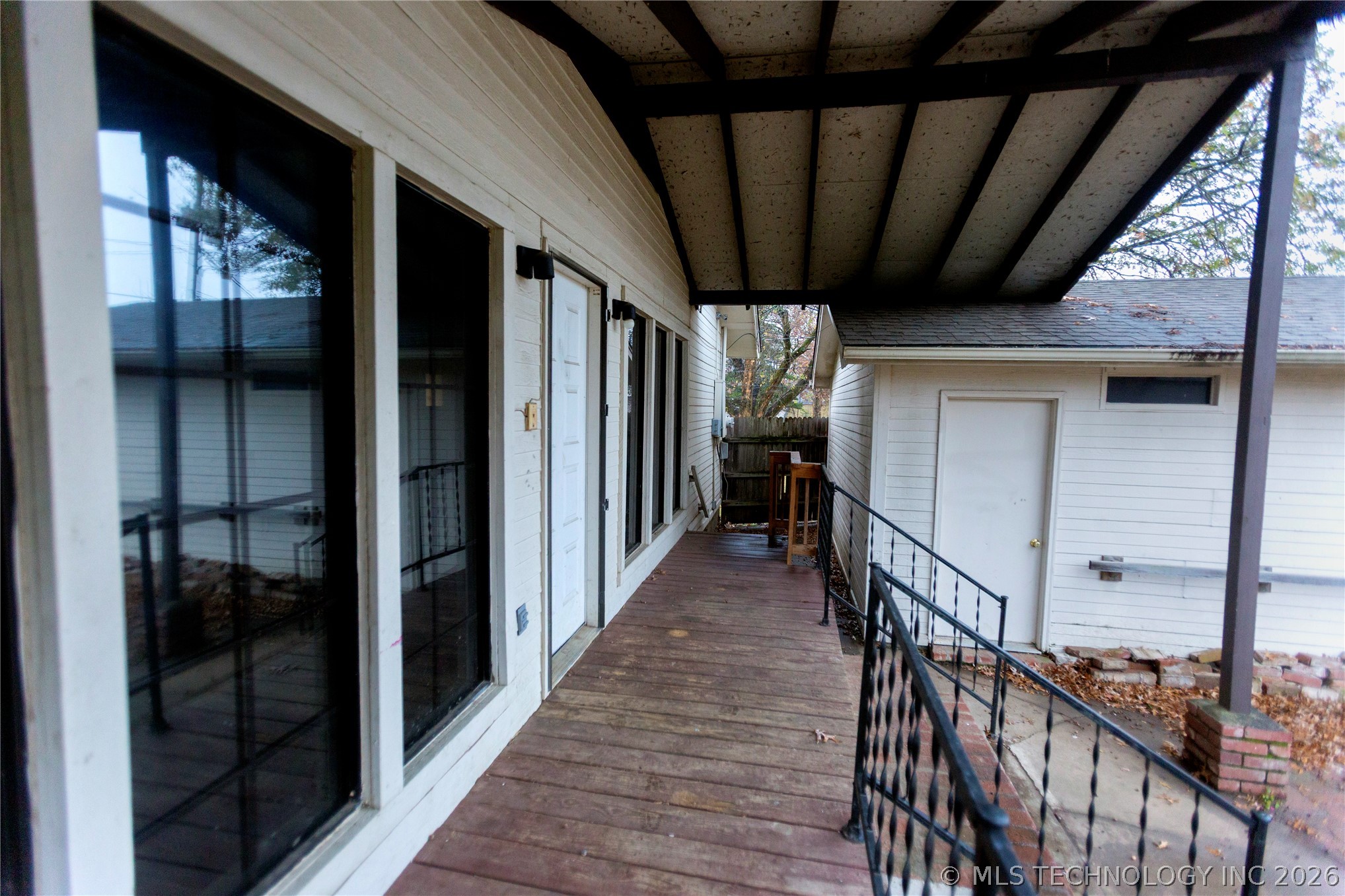 211 N State Street Property Photo 40