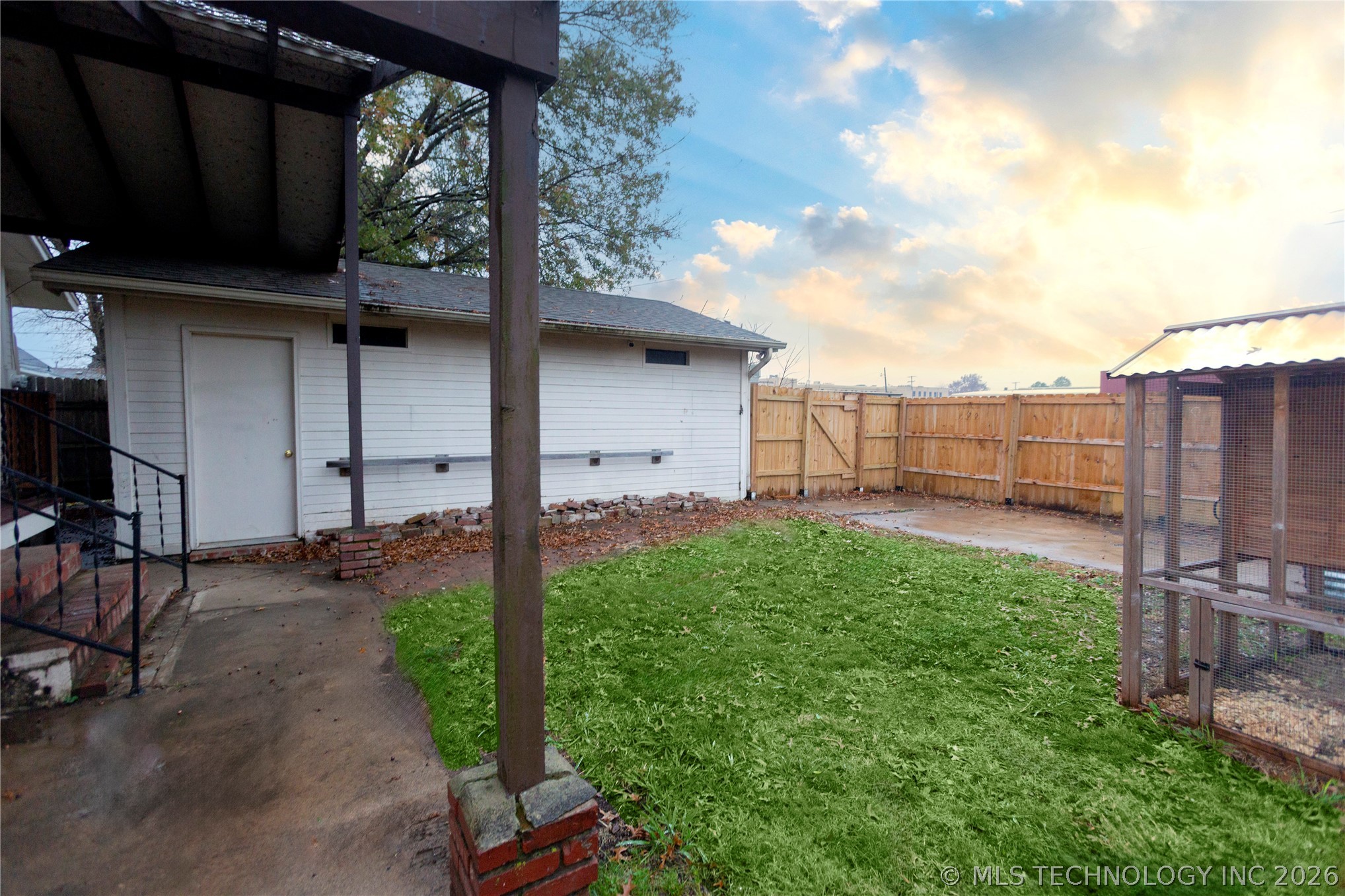 211 N State Street Property Photo 43