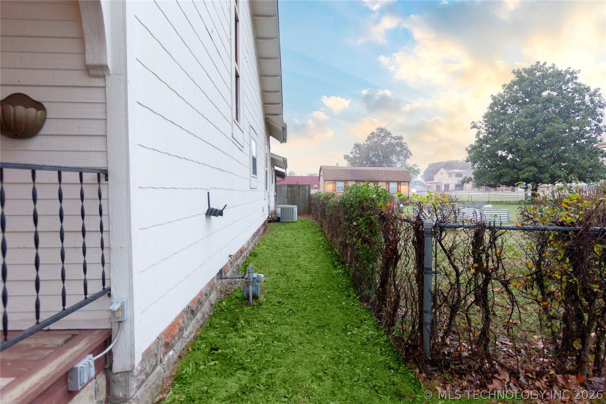211 N State Street Property Photo 44