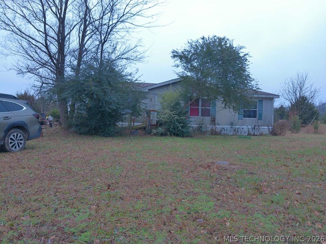 18727 W Bunch Road Property Photo 1