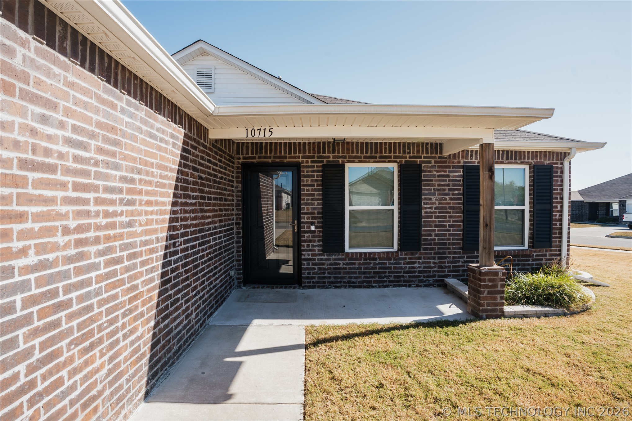 10715 N 101 East Court E Property Photo 2