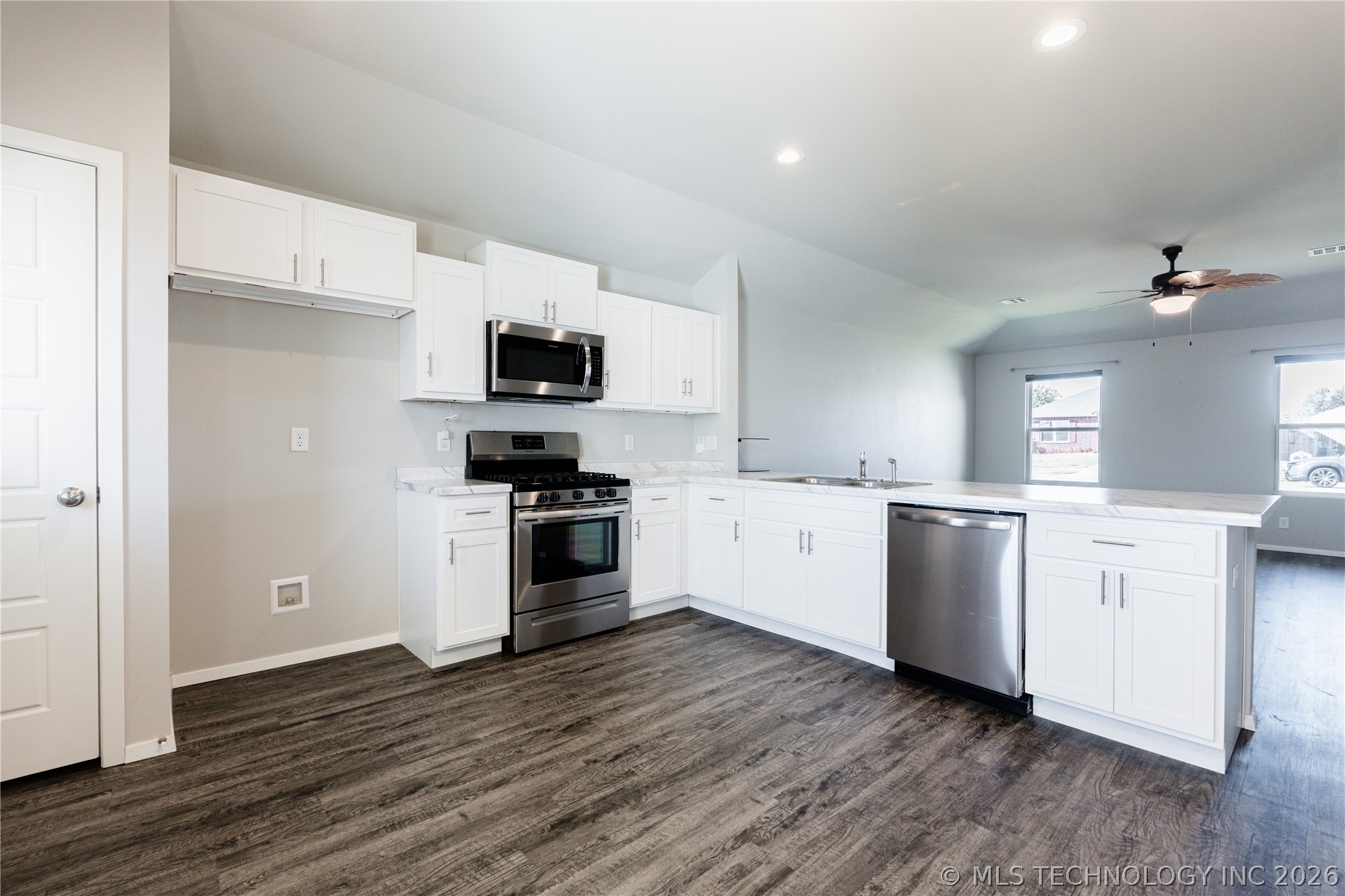 10715 N 101 East Court E Property Photo 23