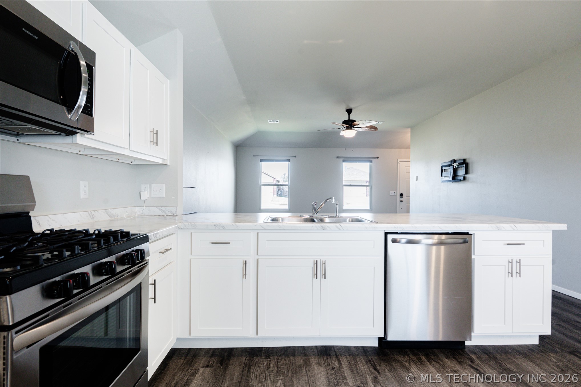 10715 N 101 East Court E Property Photo 25