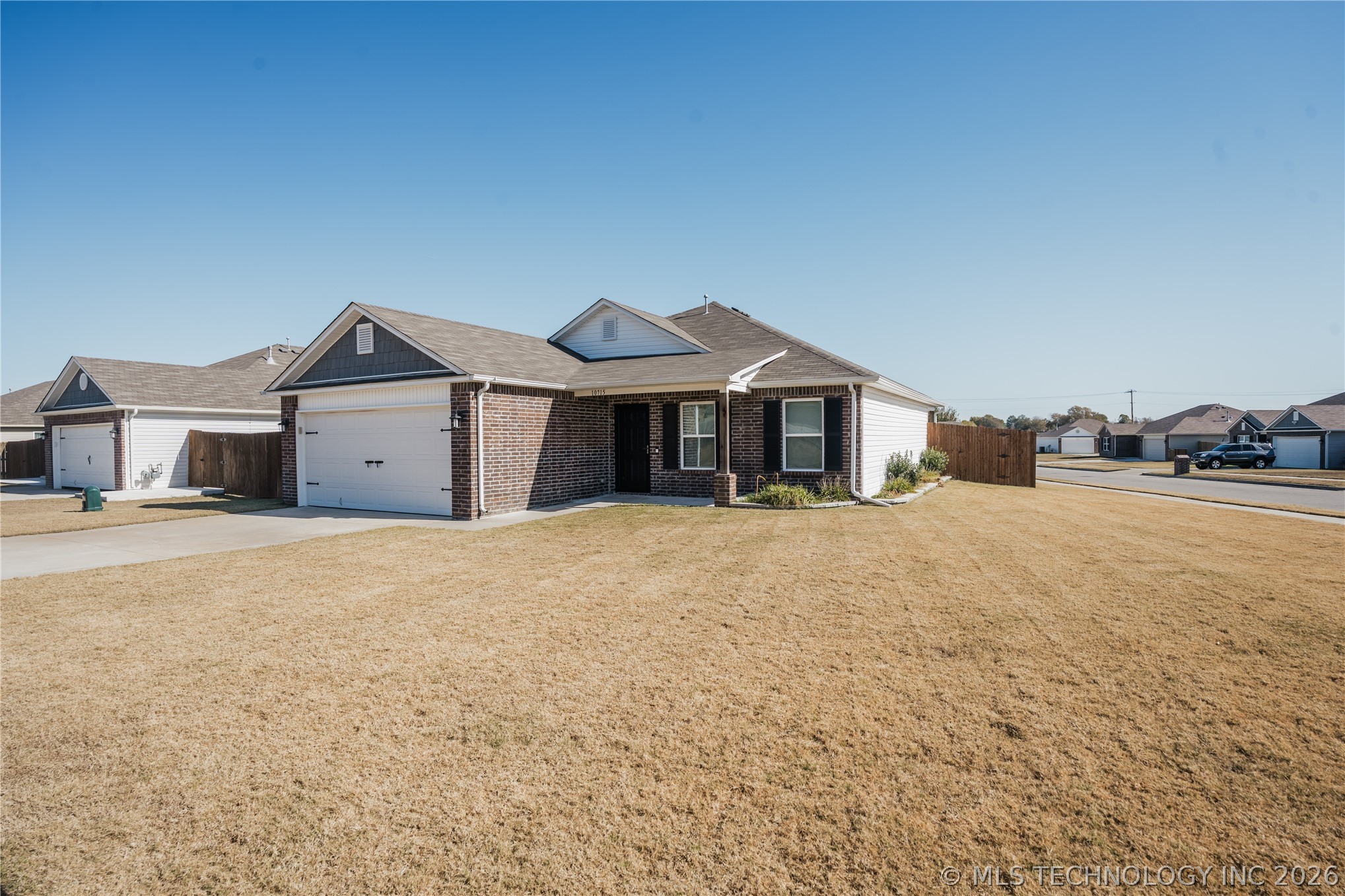 10715 N 101 East Court E Property Photo 34