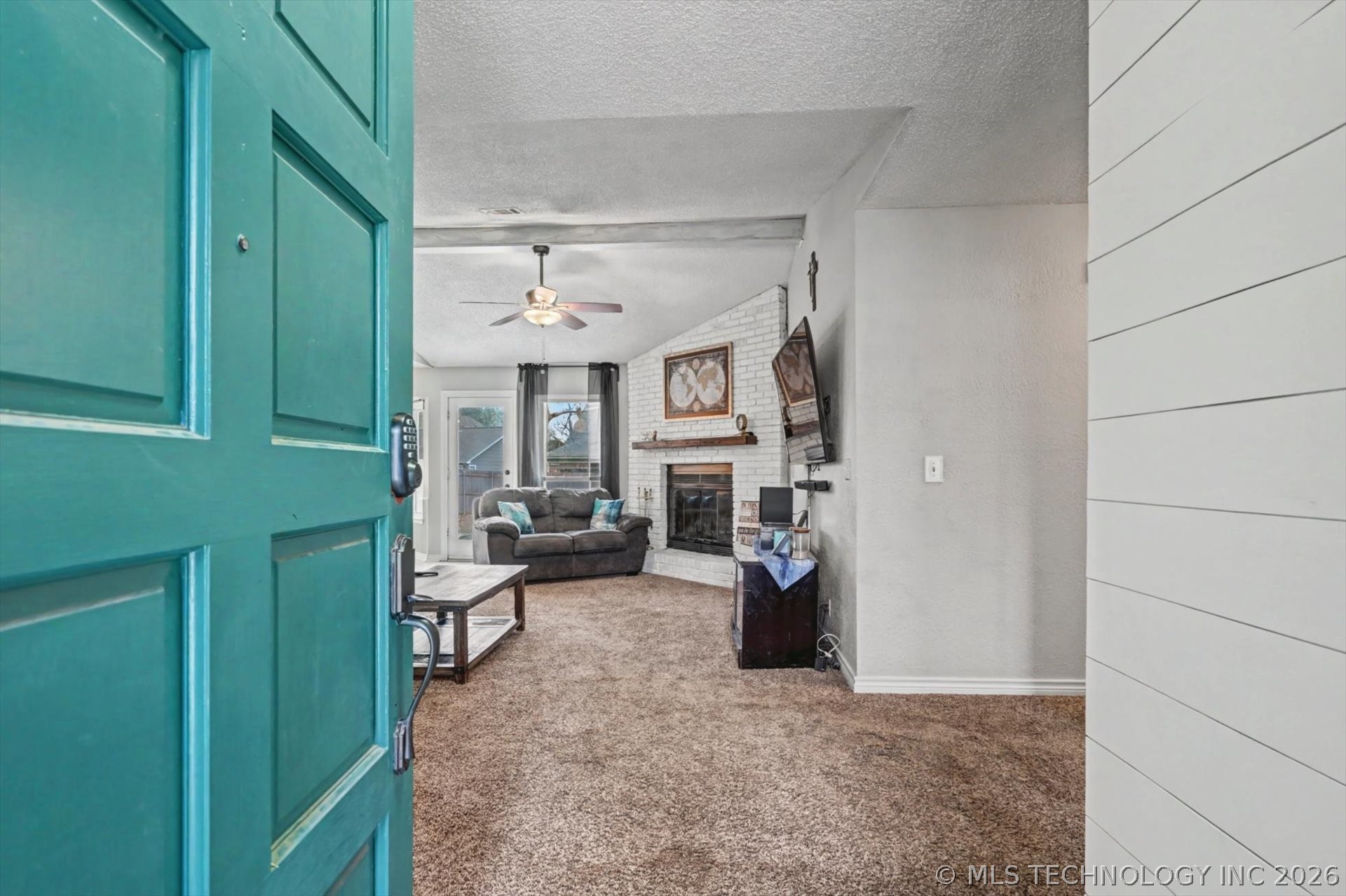 3809 S Poplar Avenue Property Photo 5