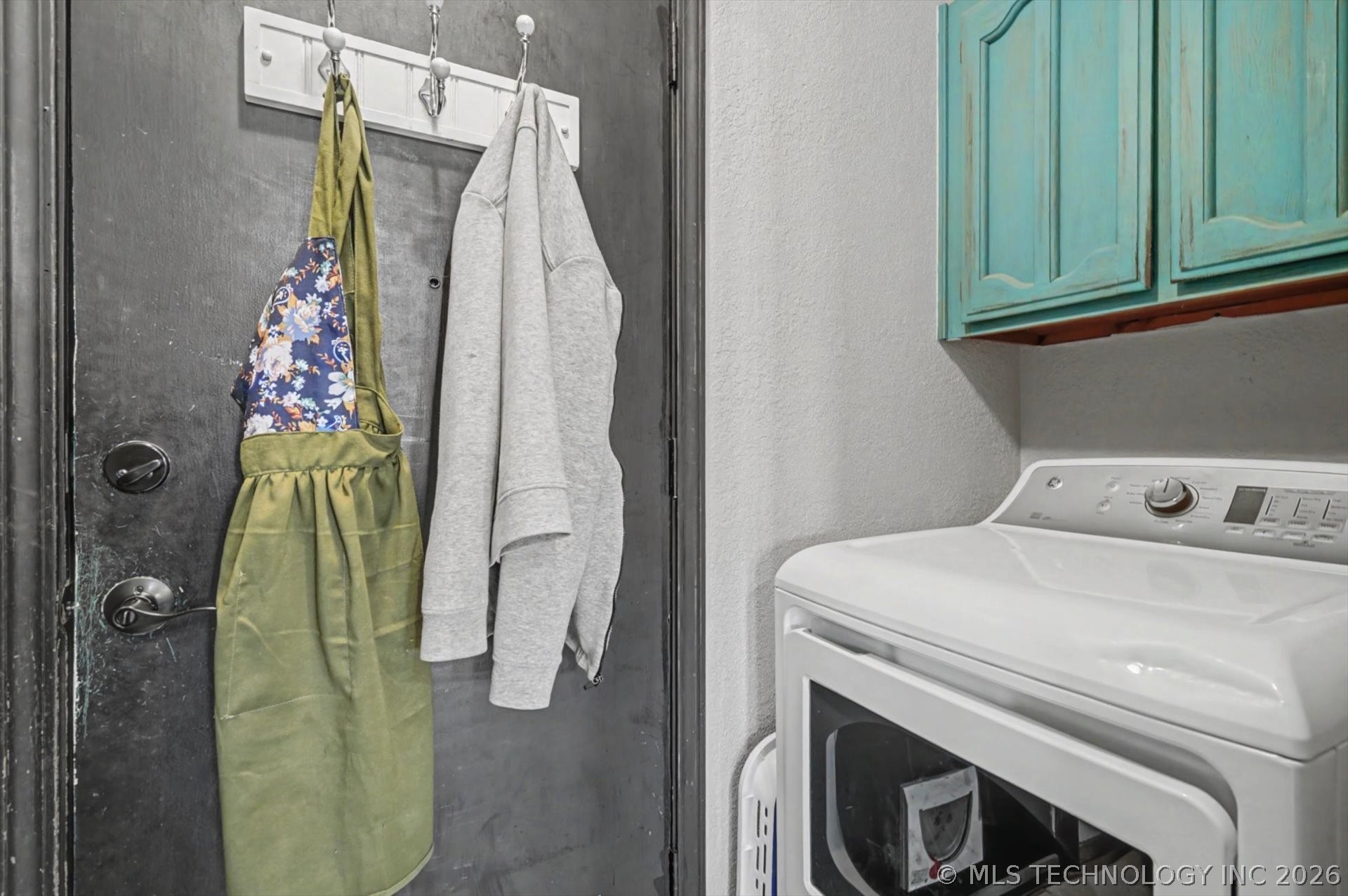 3809 S Poplar Avenue Property Photo 28