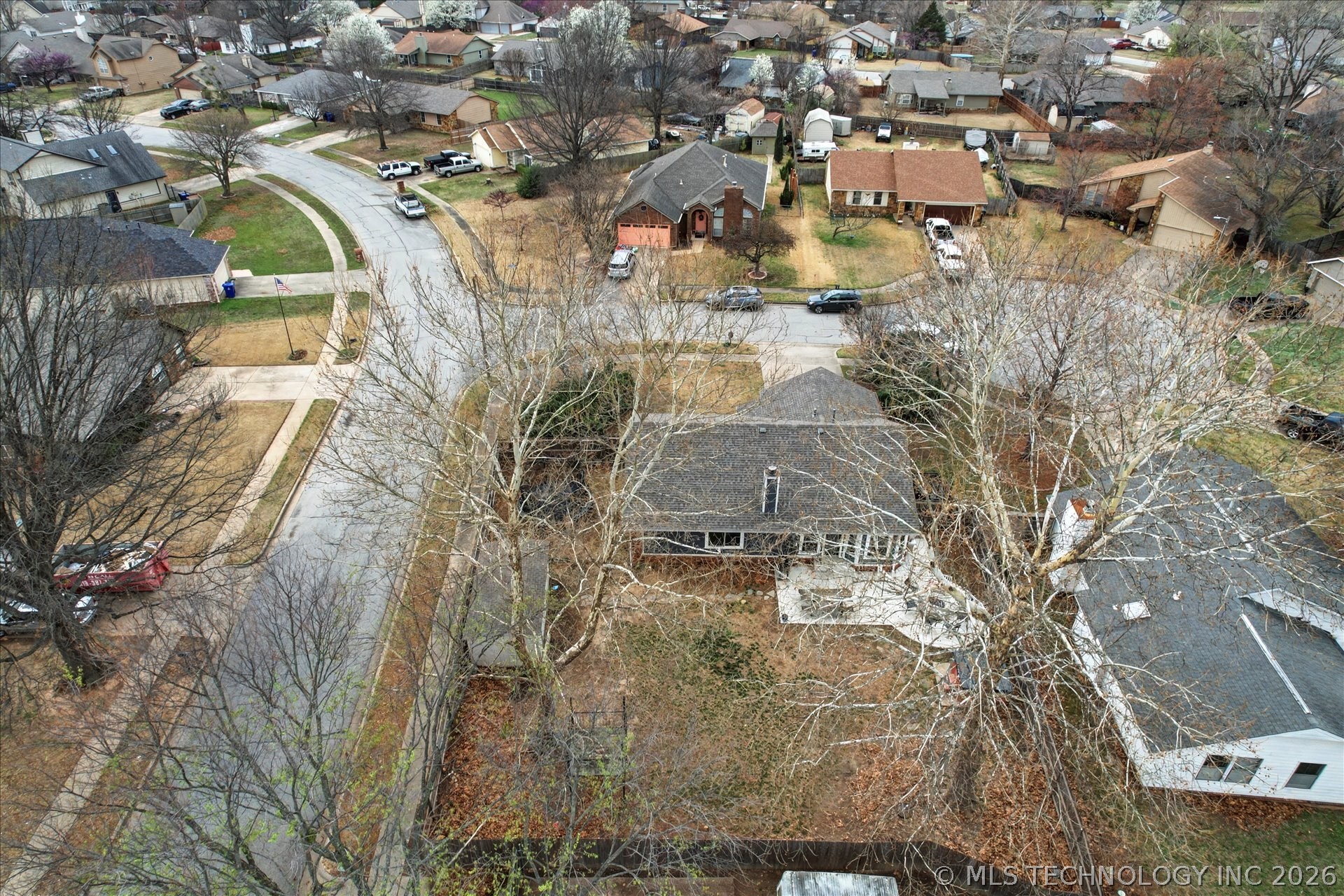 3809 S Poplar Avenue Property Photo 39