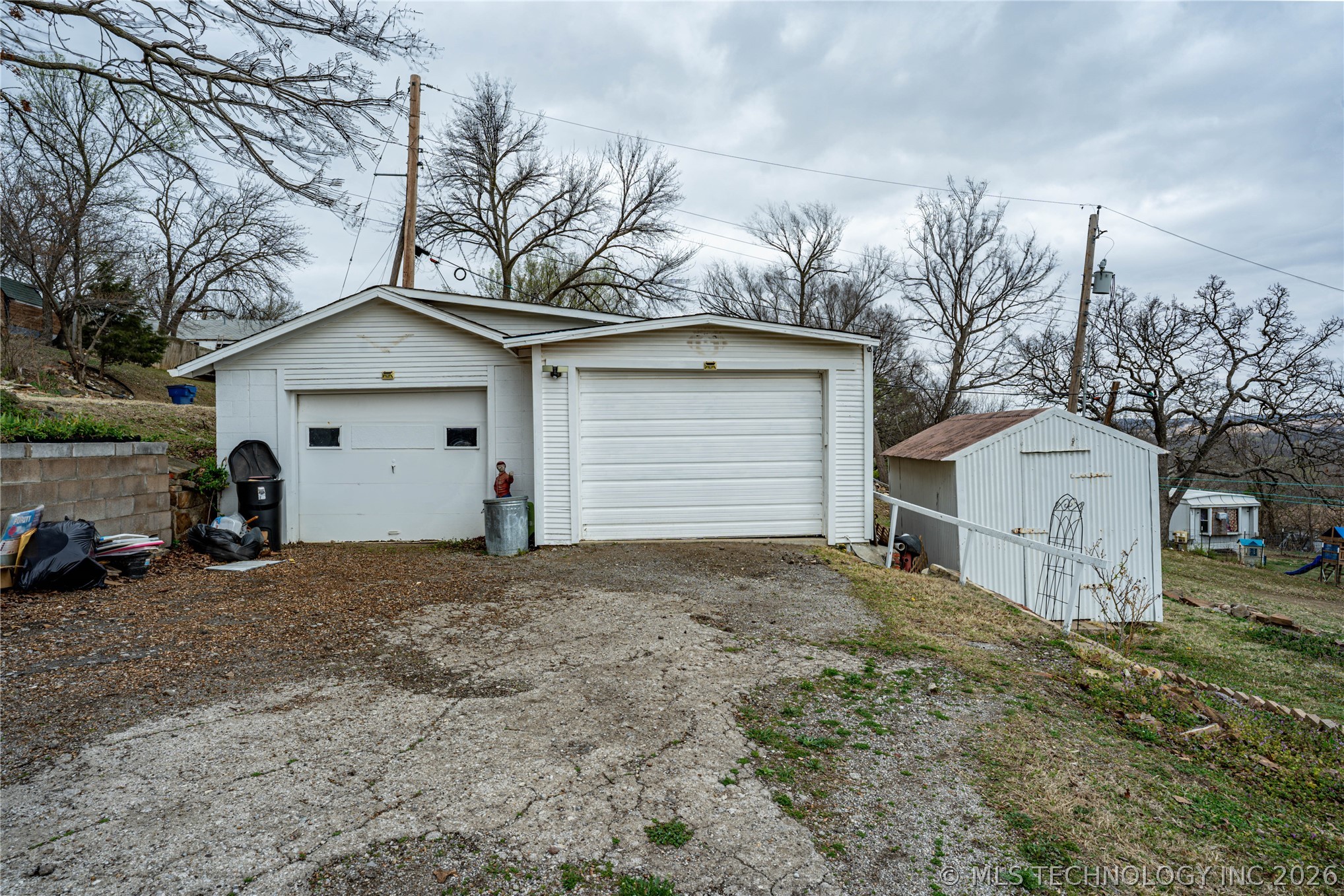 920 N Main Street Property Photo 11