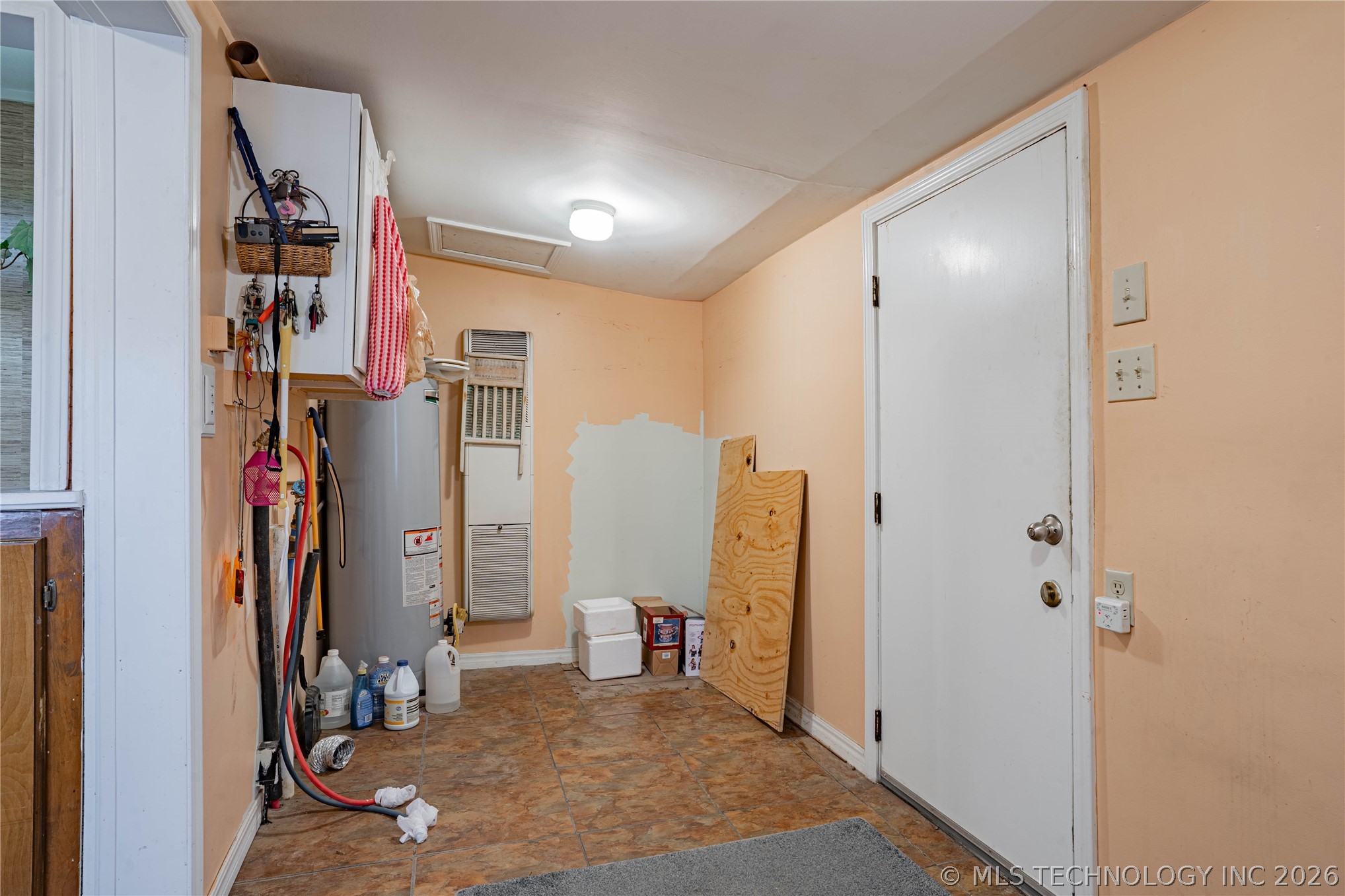 920 N Main Street Property Photo 37