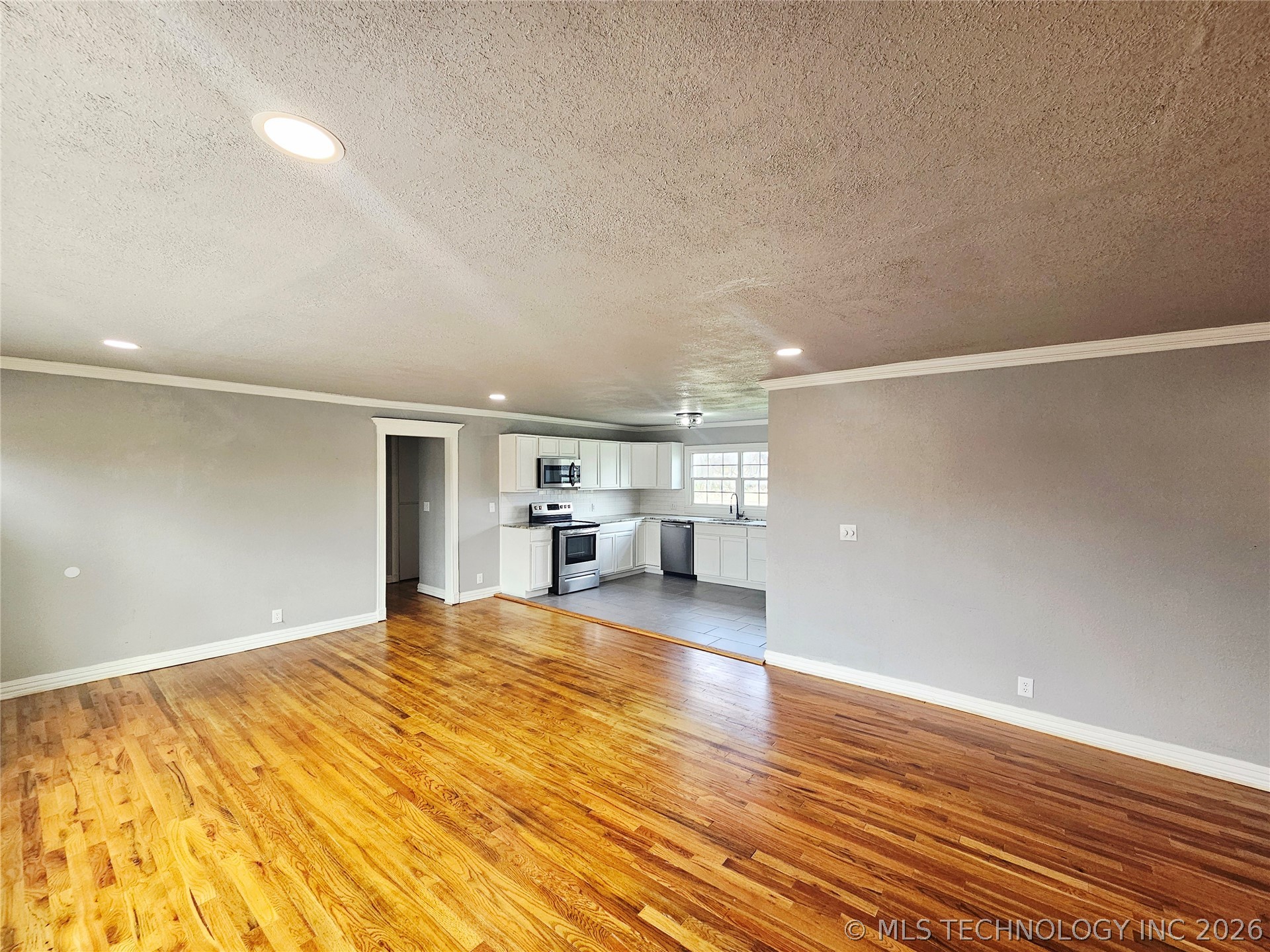 19271 S 4079 Road Property Photo 6