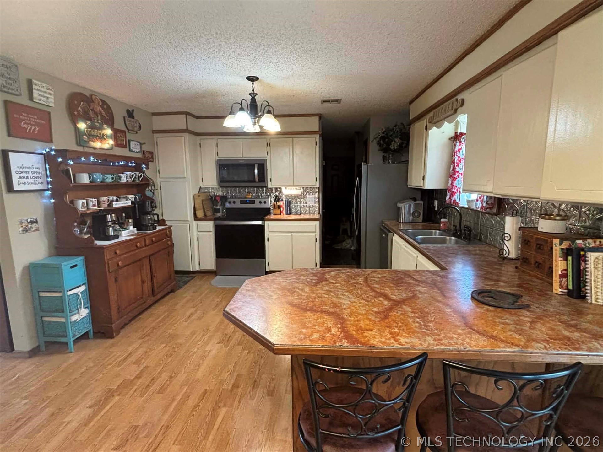 3876 S Blackberry Lane Property Photo 10