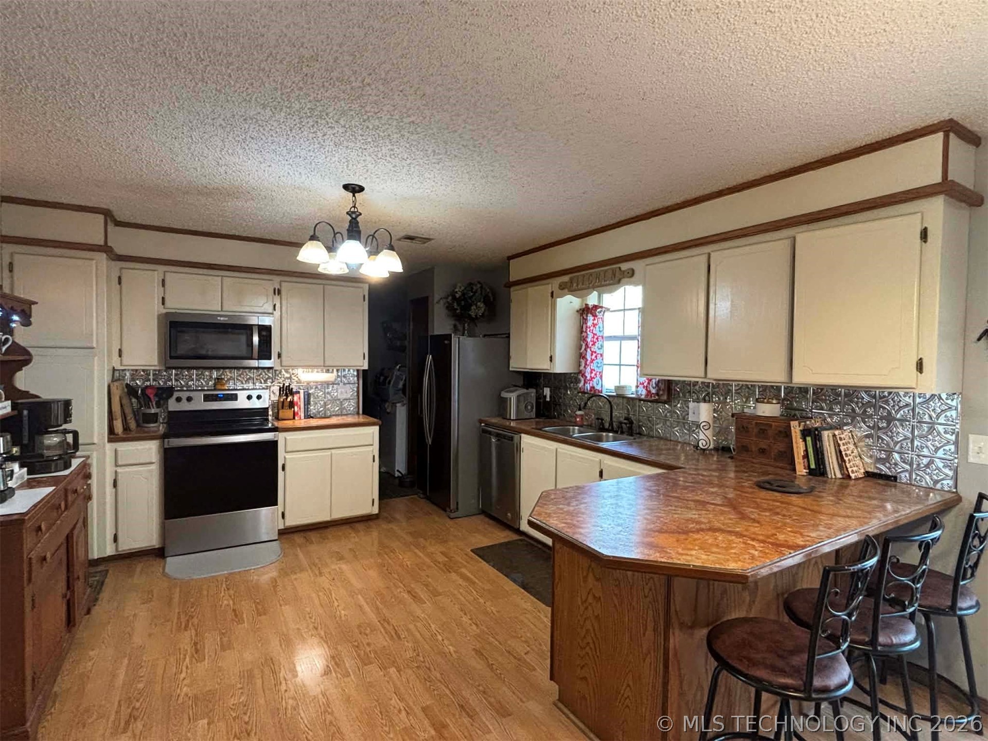 3876 S Blackberry Lane Property Photo 12