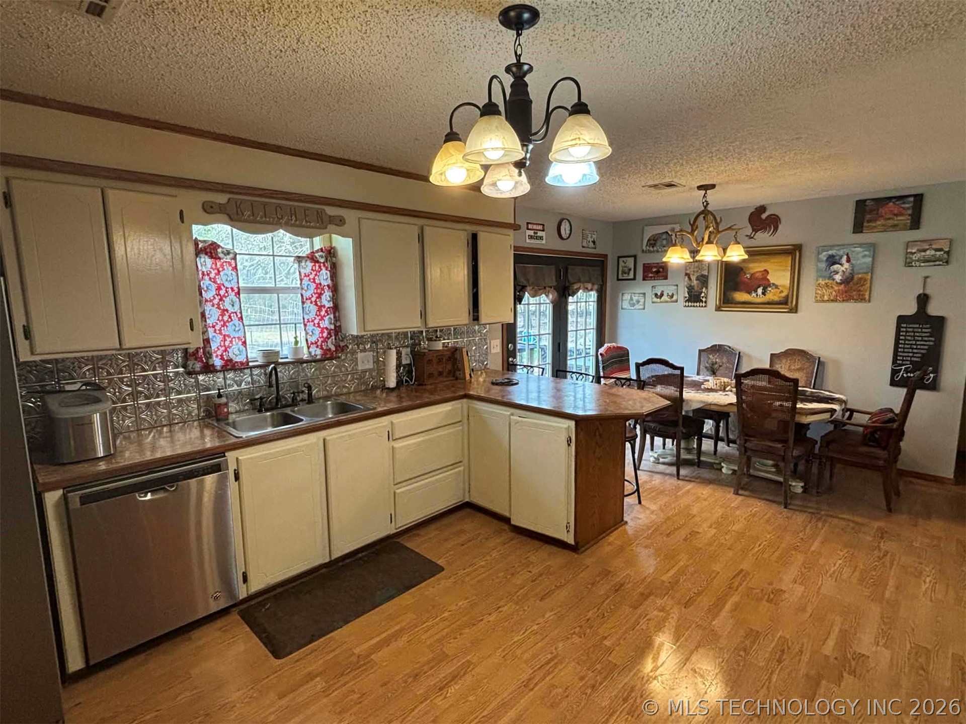 3876 S Blackberry Lane Property Photo 13