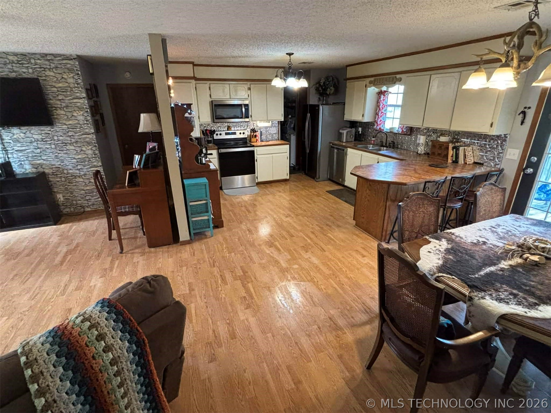 3876 S Blackberry Lane Property Photo 14