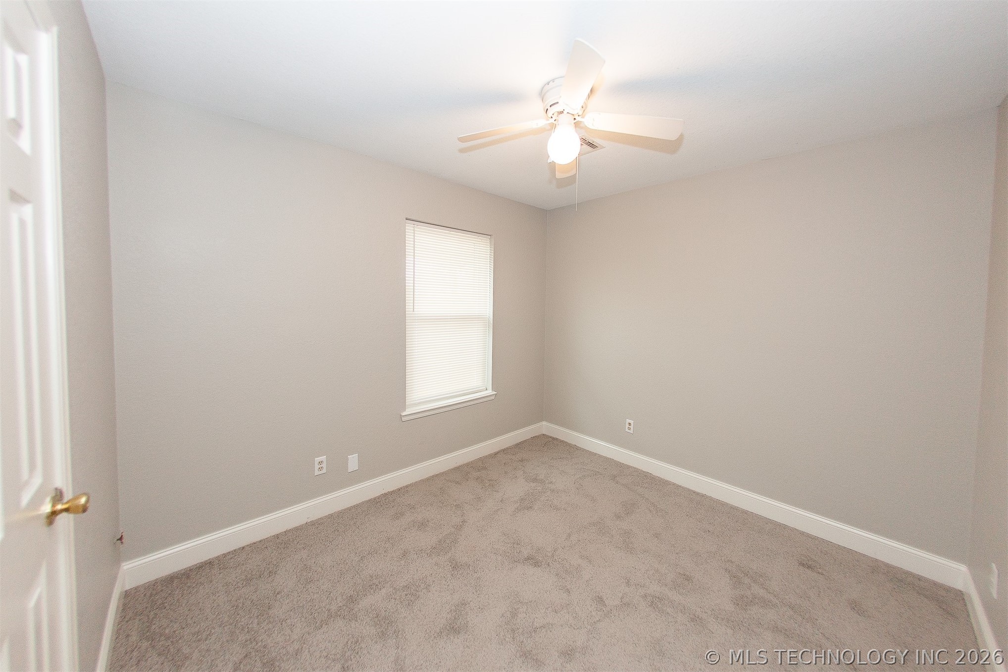 8923 N 119th East Avenue Property Photo 11