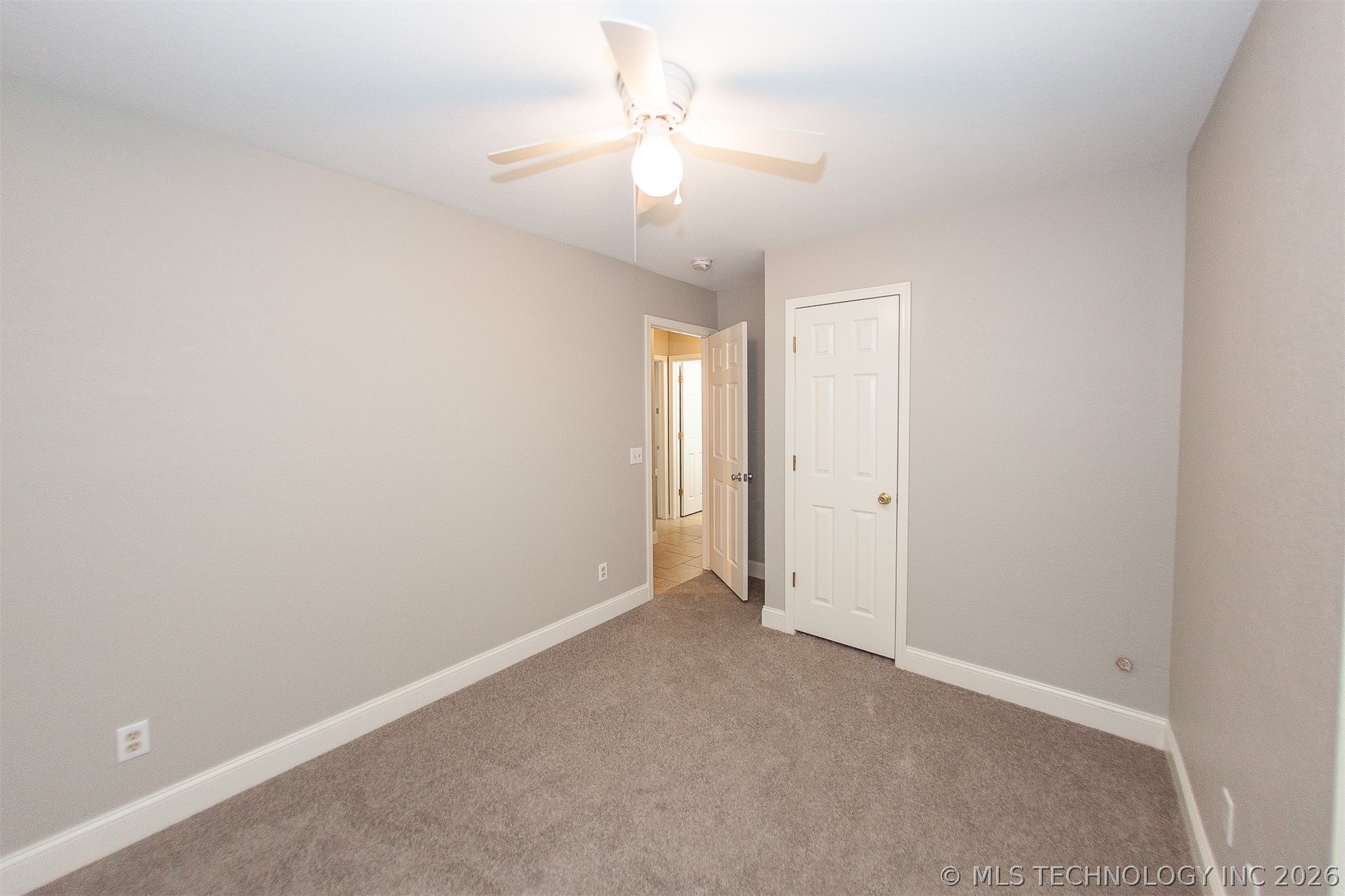 8923 N 119th East Avenue Property Photo 12