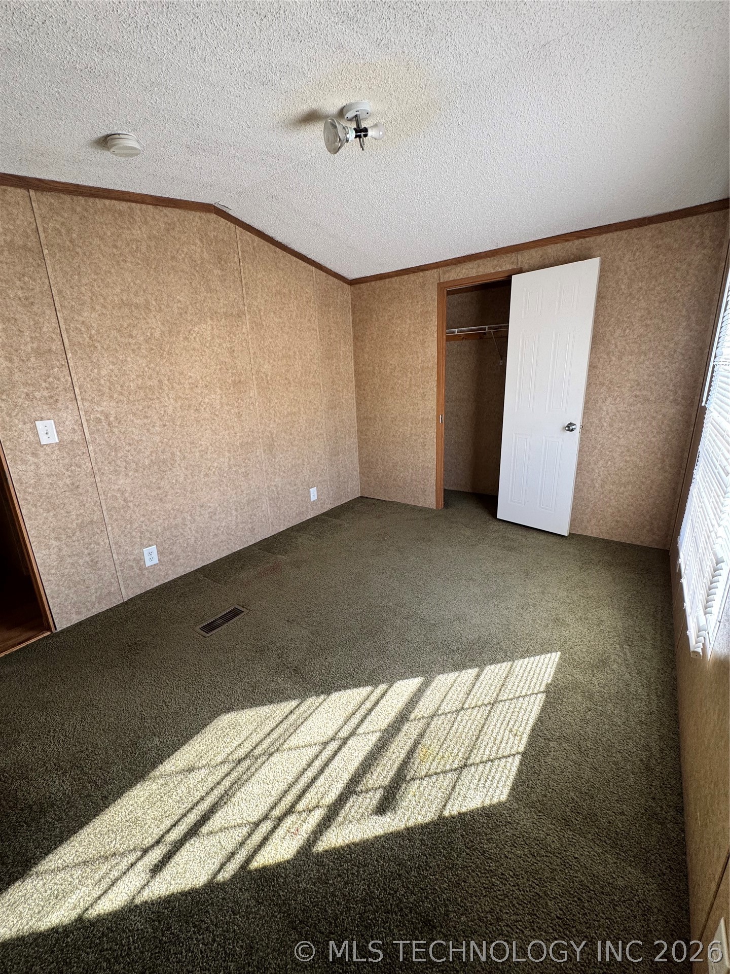 3452 E Blackjack Property Photo 9