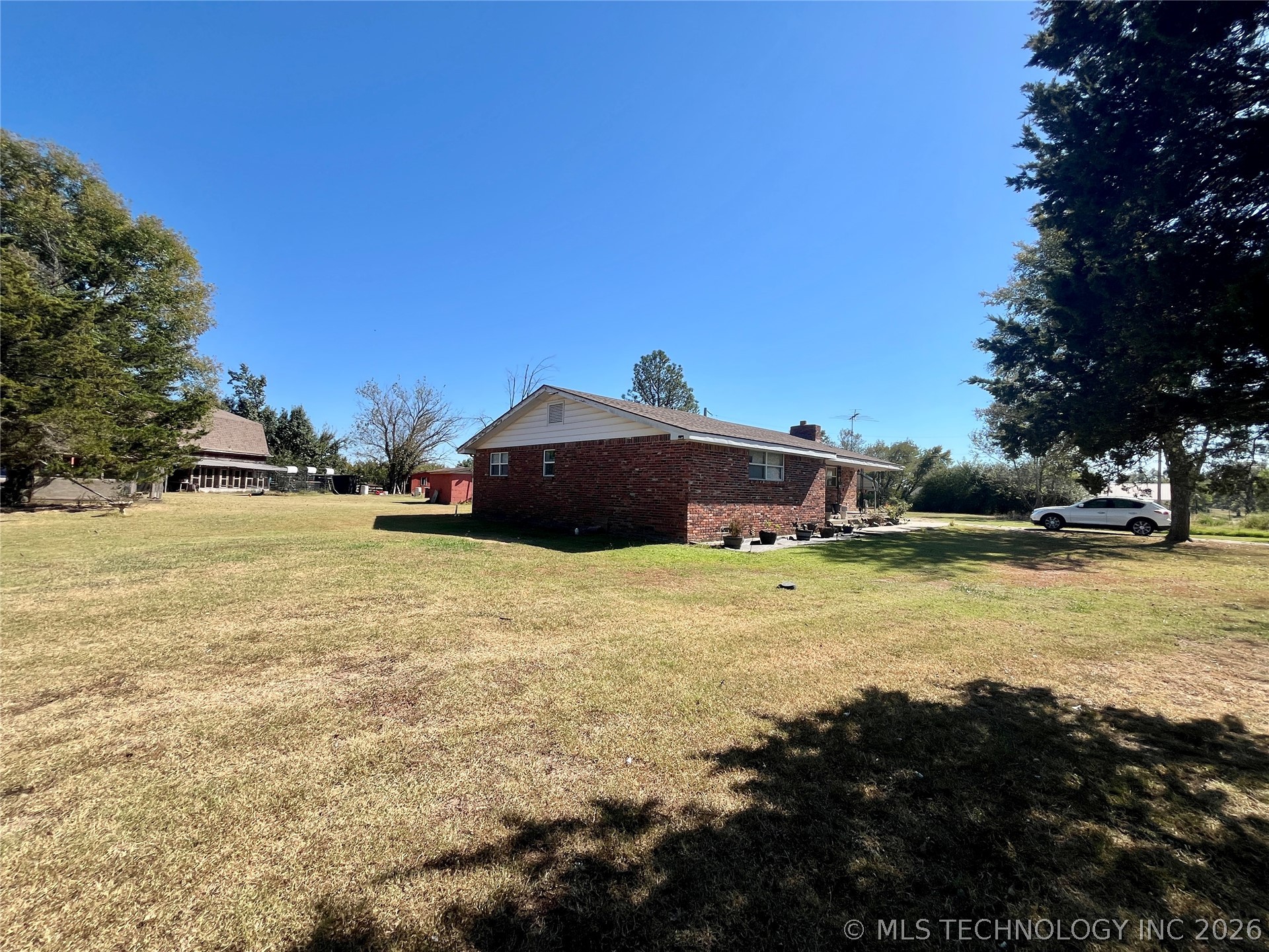 9248 S 40th Street W Property Photo 3