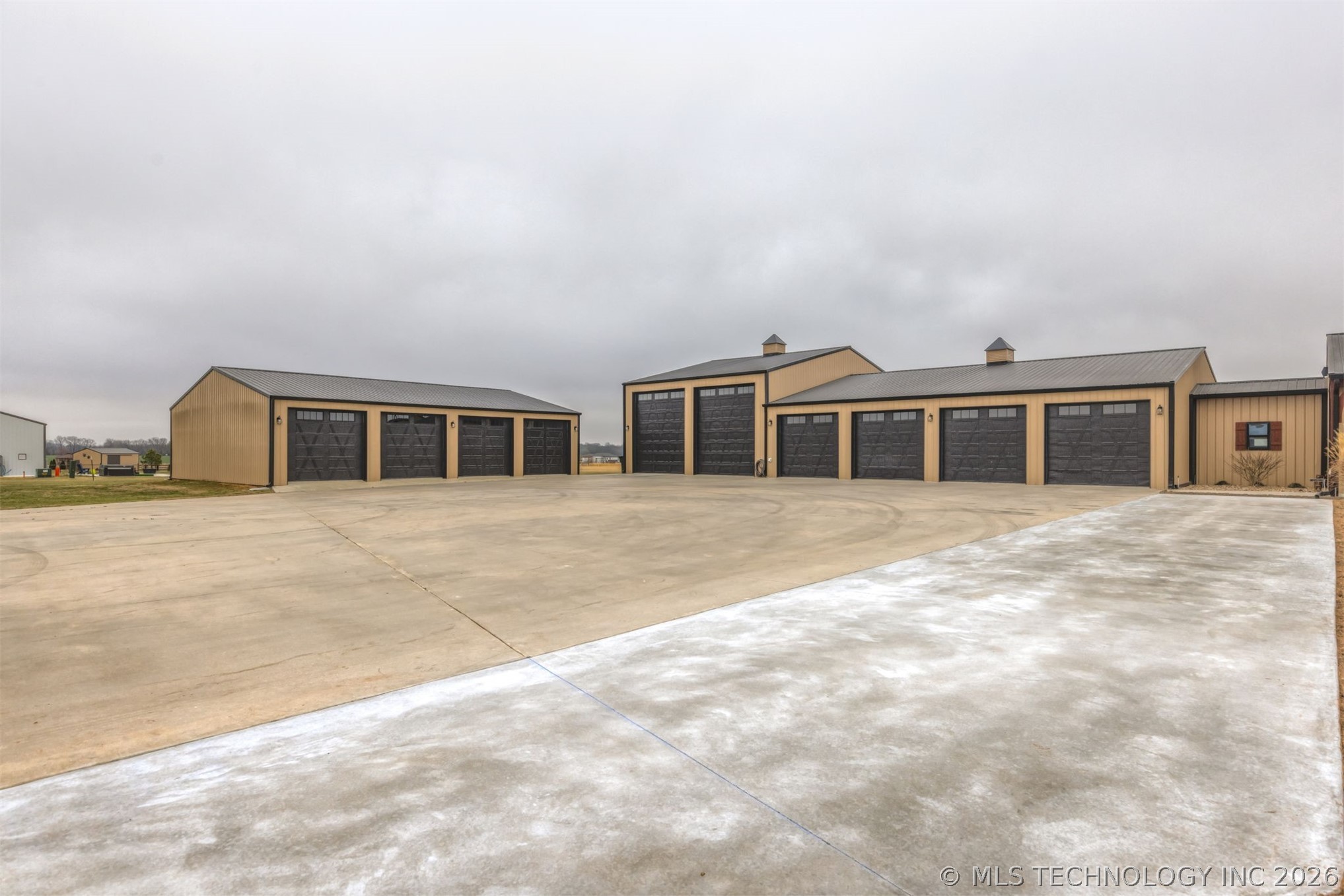 23800 E 720 Road Property Photo 3