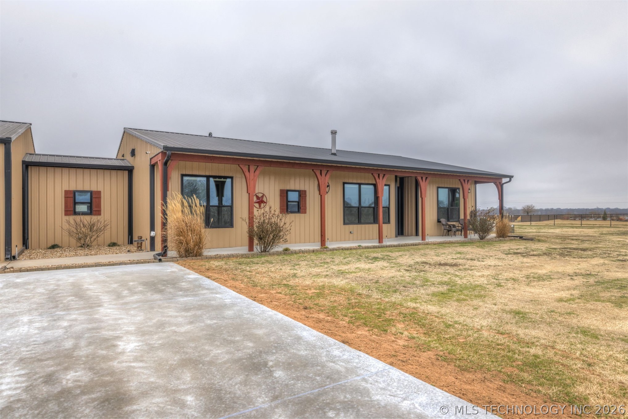 23800 E 720 Road Property Photo 5