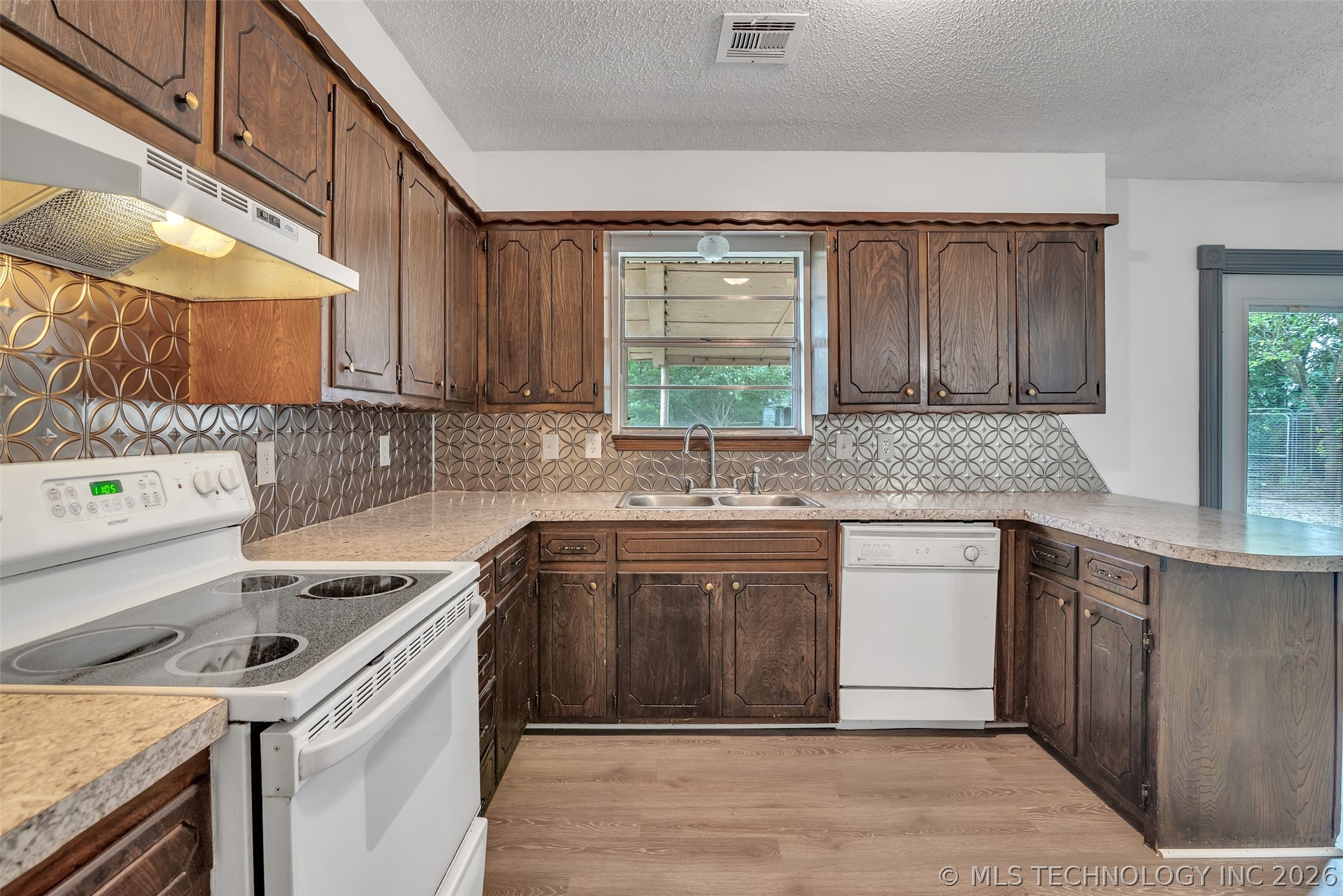 18406 S 55th E Property Photo 18