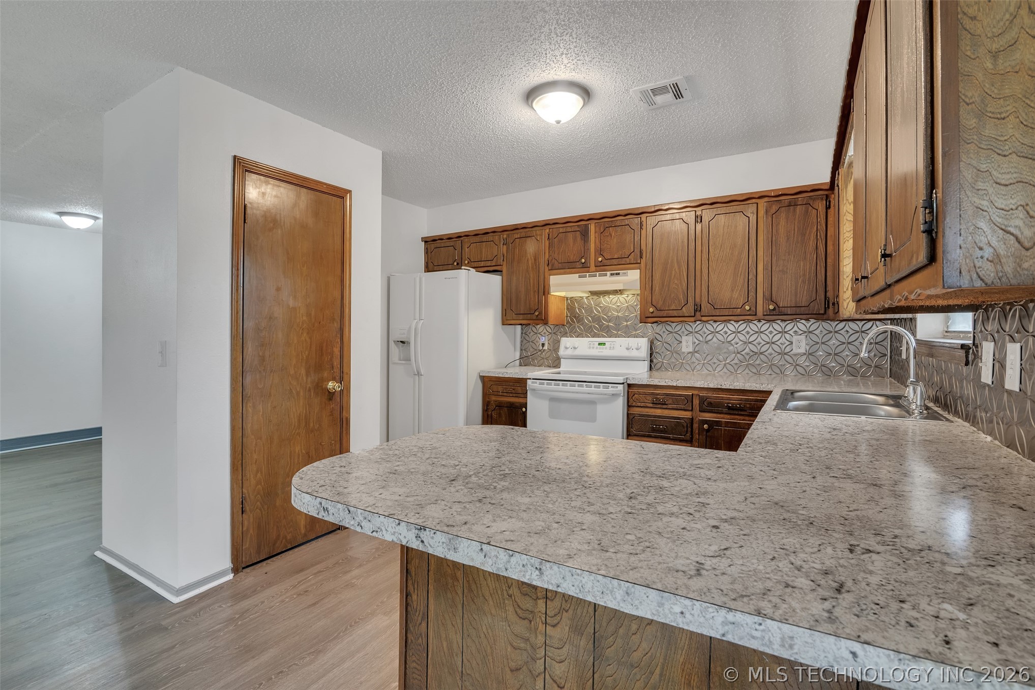 18406 S 55th E Property Photo 22