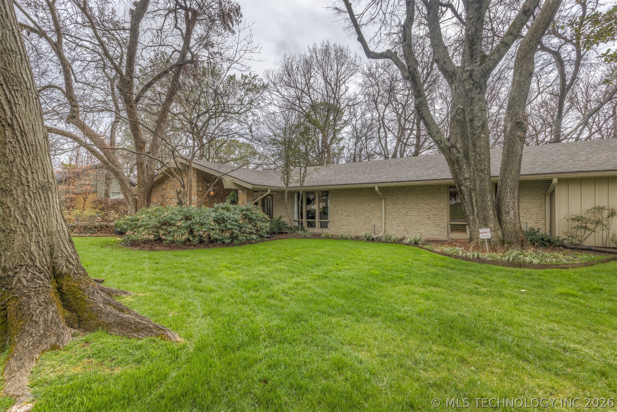 4224 E 74th Street Property Photo 2