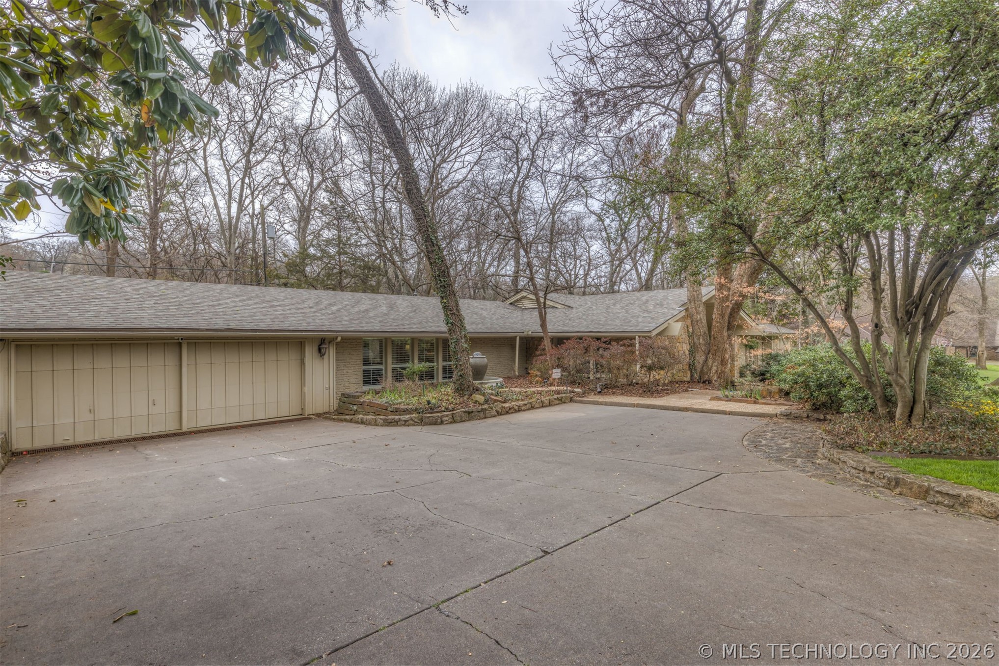 4224 E 74th Street Property Photo 7