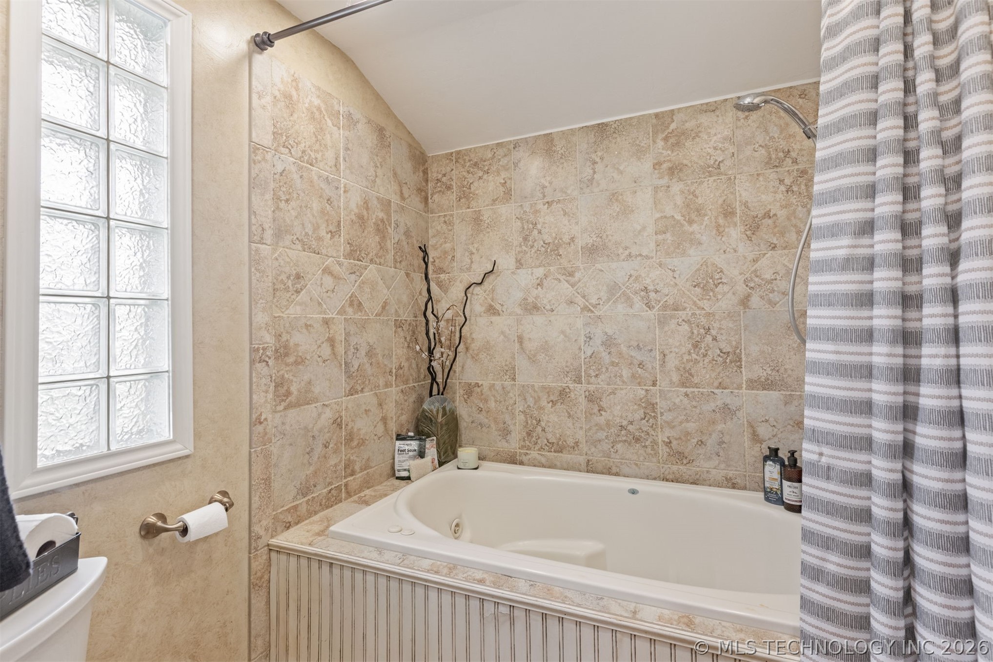 4224 E 74th Street Property Photo 51