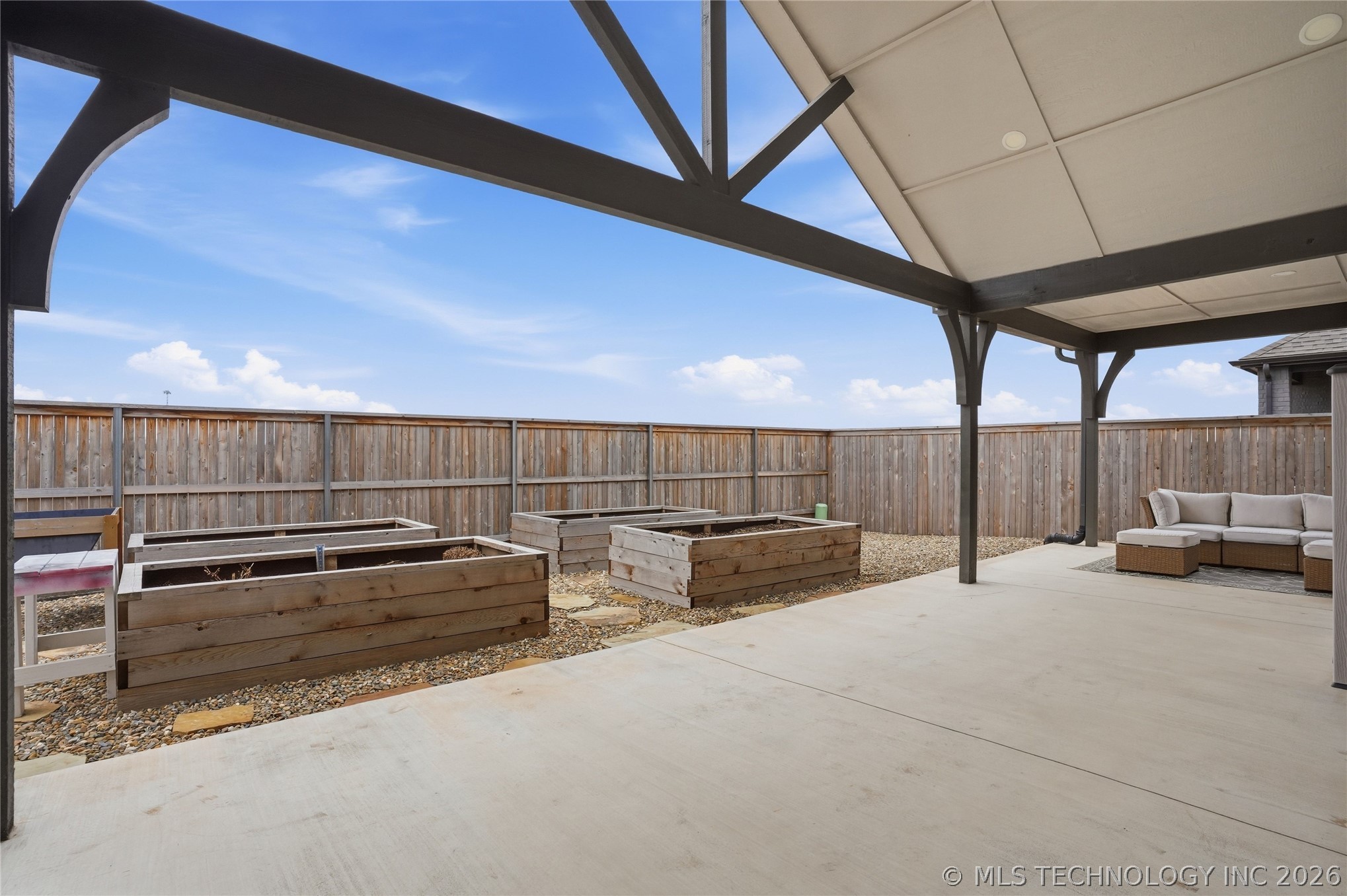 505 S Buffalo Avenue Property Photo 19