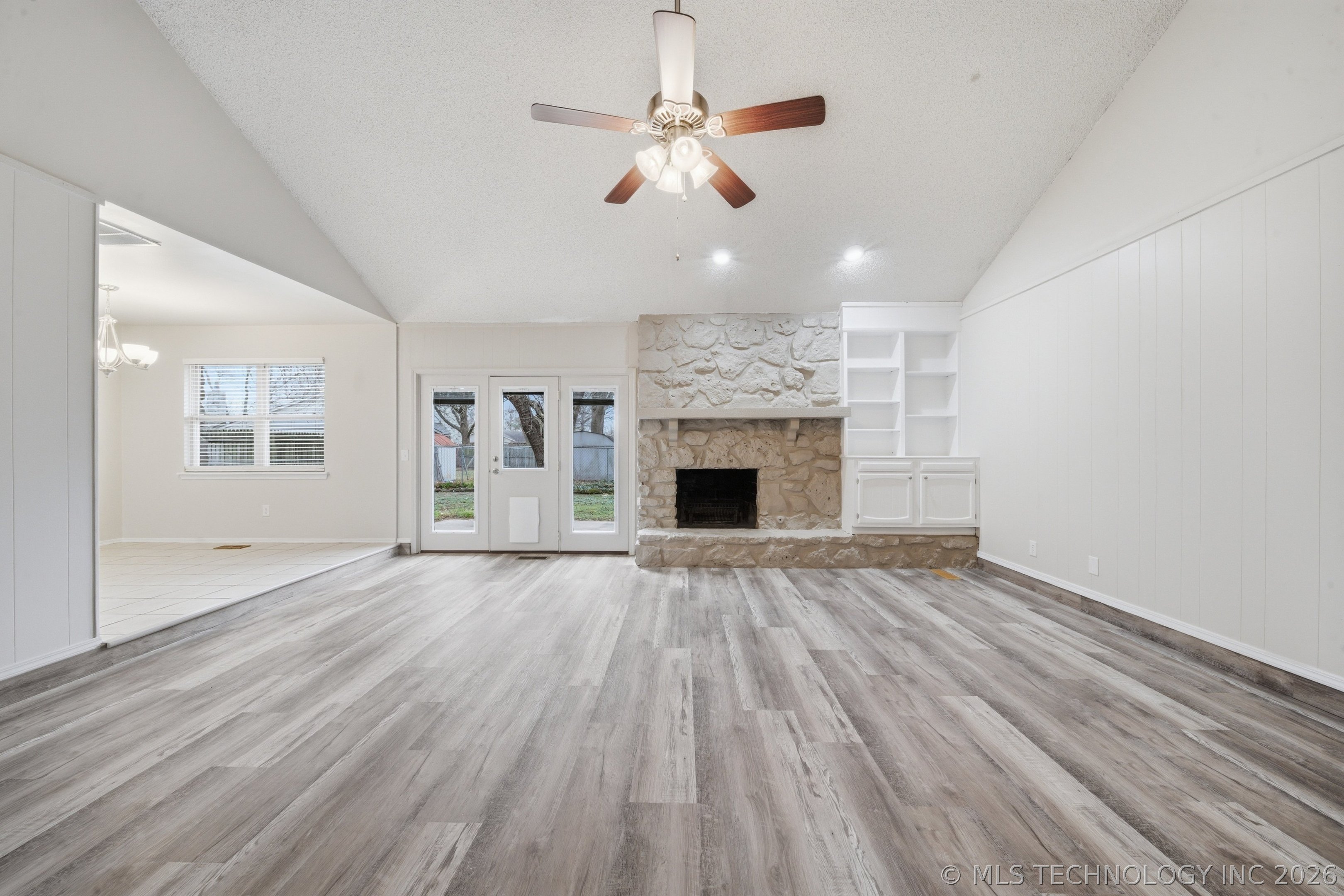 117 W Timberlane Court Property Photo 8