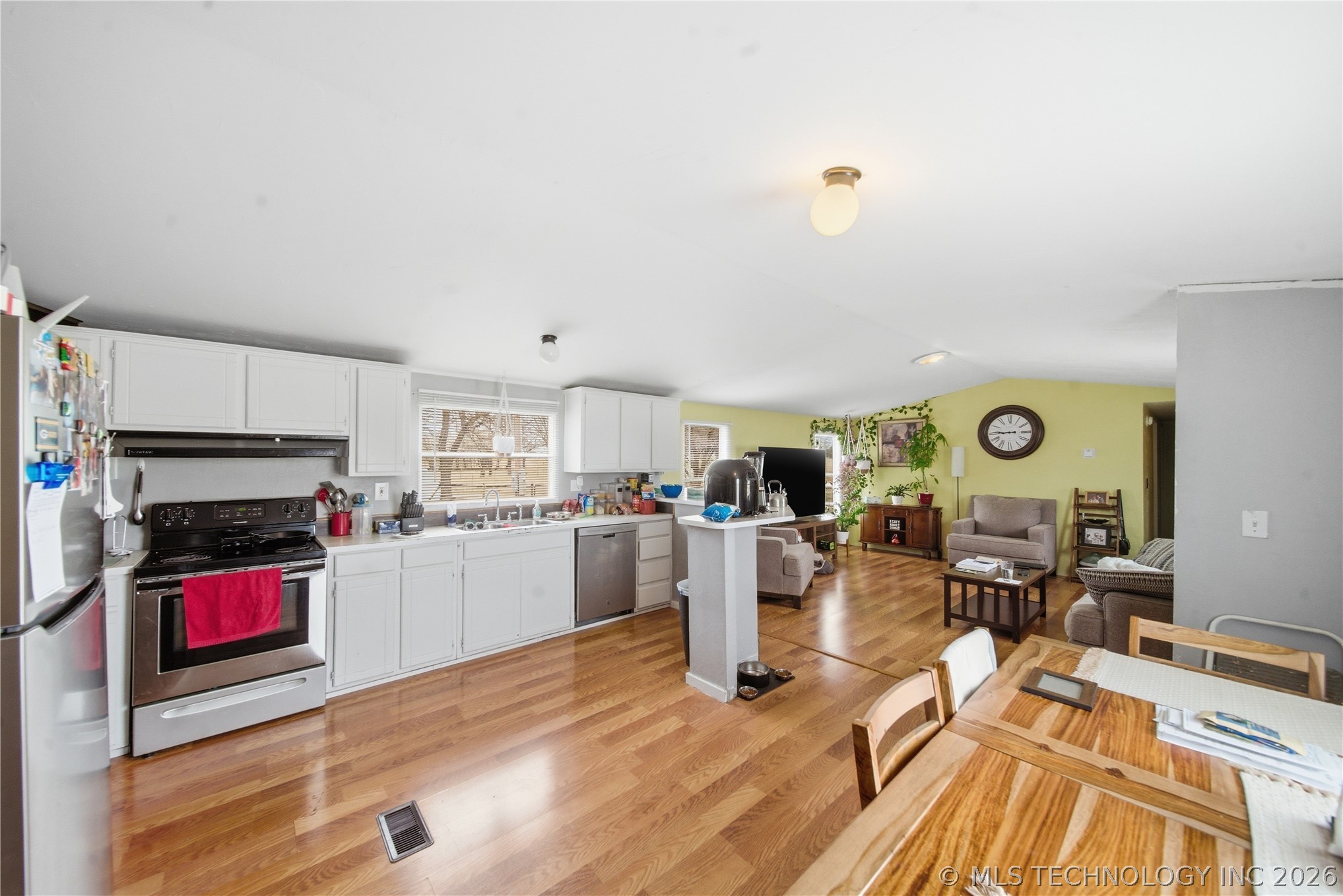 2009 E 168th Street N Property Photo 10