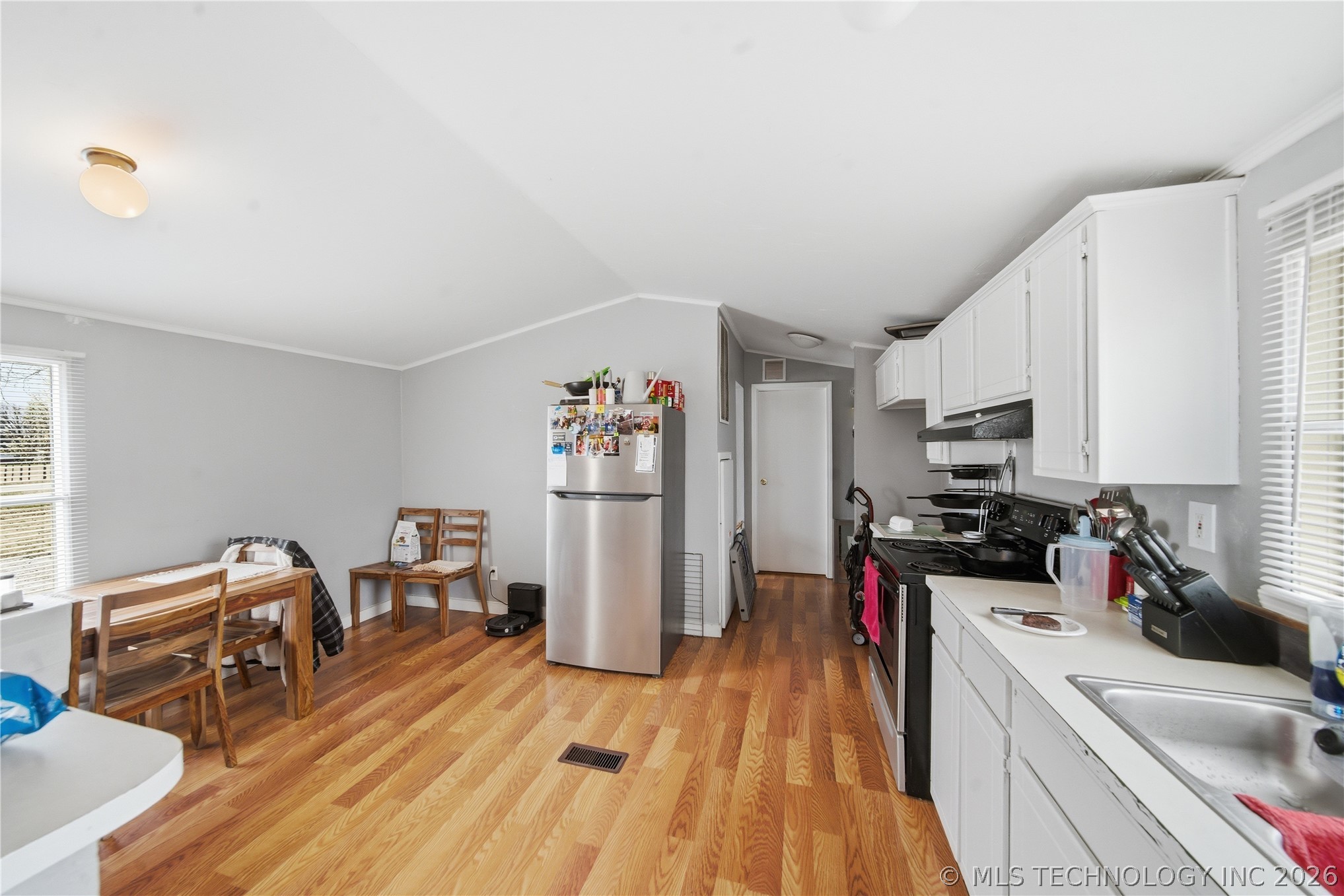 2009 E 168th Street N Property Photo 11