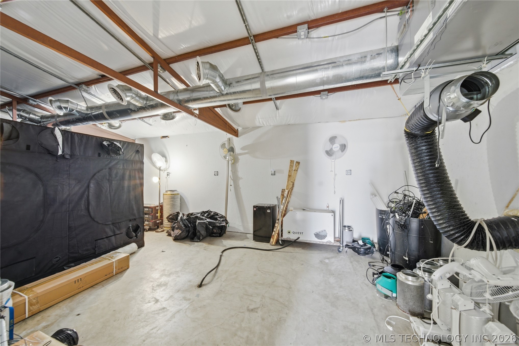 2009 E 168th Street N Property Photo 28