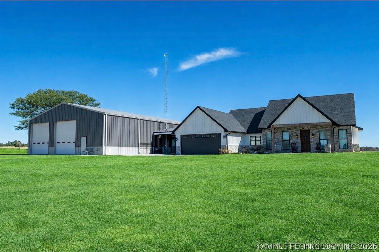 2724 Lark Road Property Photo 3