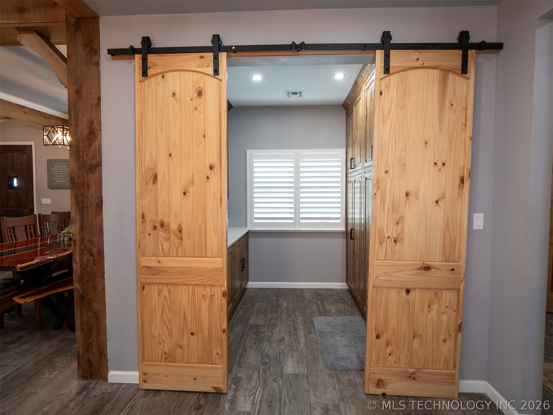 2724 Lark Road Property Photo 11