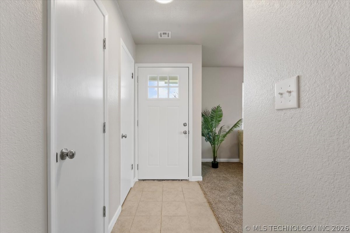 2527 S 110th East Avenue Property Photo 6