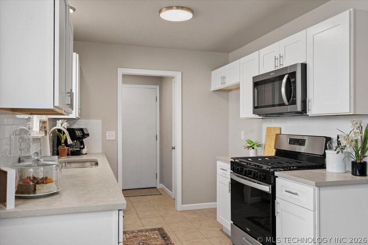 2527 S 110th East Avenue Property Photo 14