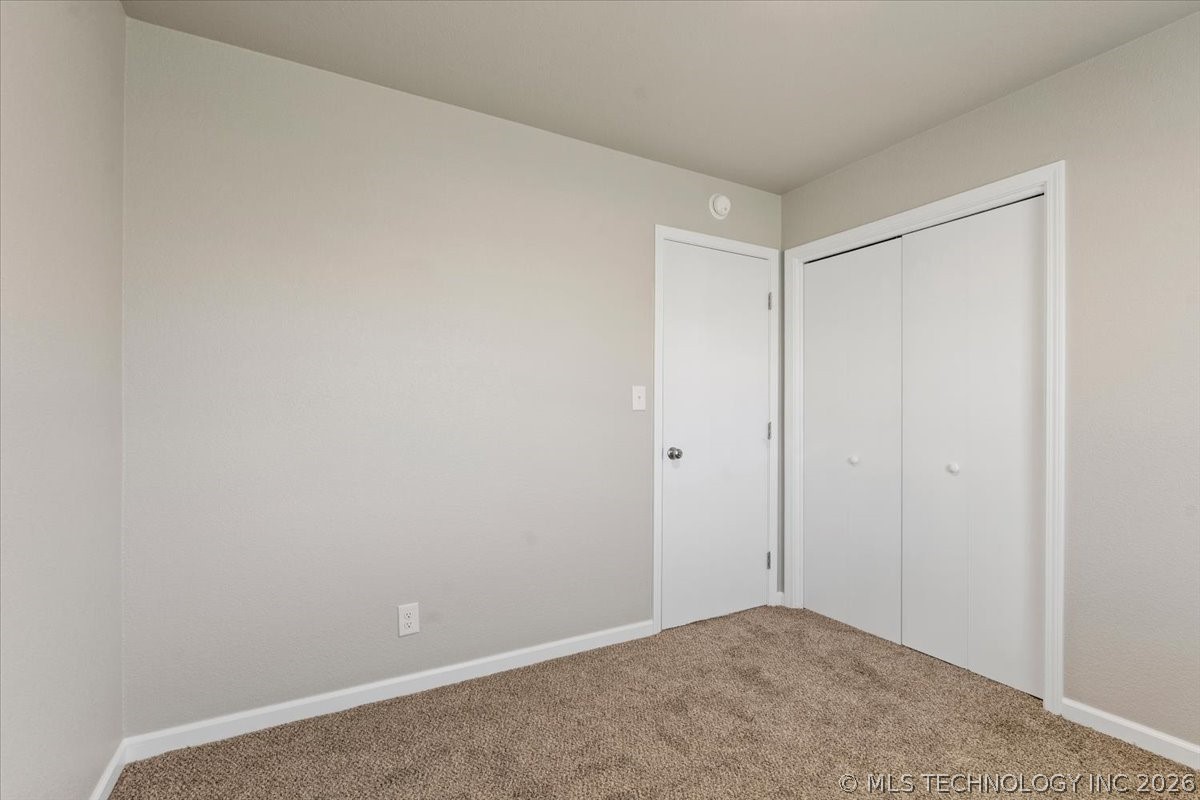 2527 S 110th East Avenue Property Photo 24