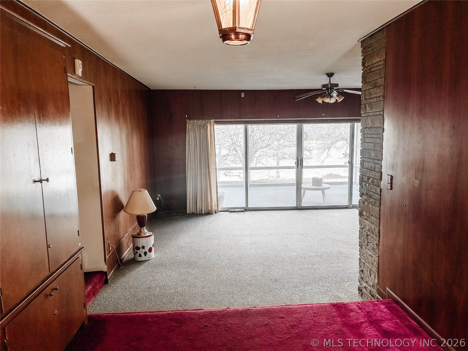 222 E Bk 705 Road Property Photo 8