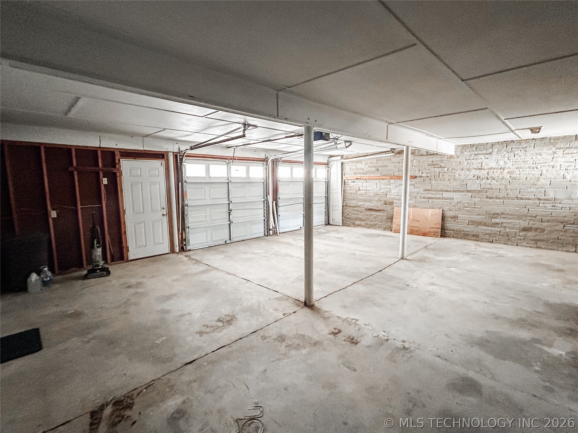 222 E Bk 705 Road Property Photo 18