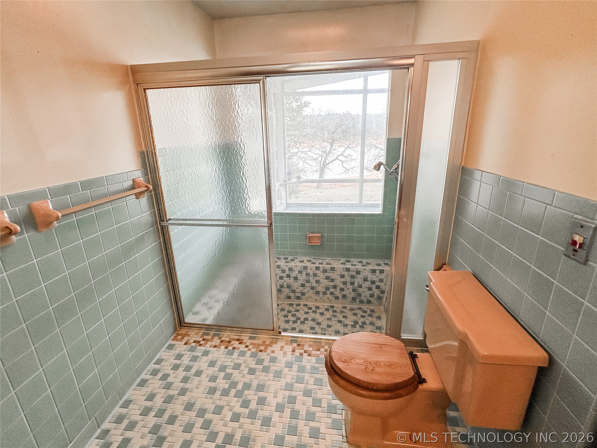 222 E Bk 705 Road Property Photo 21