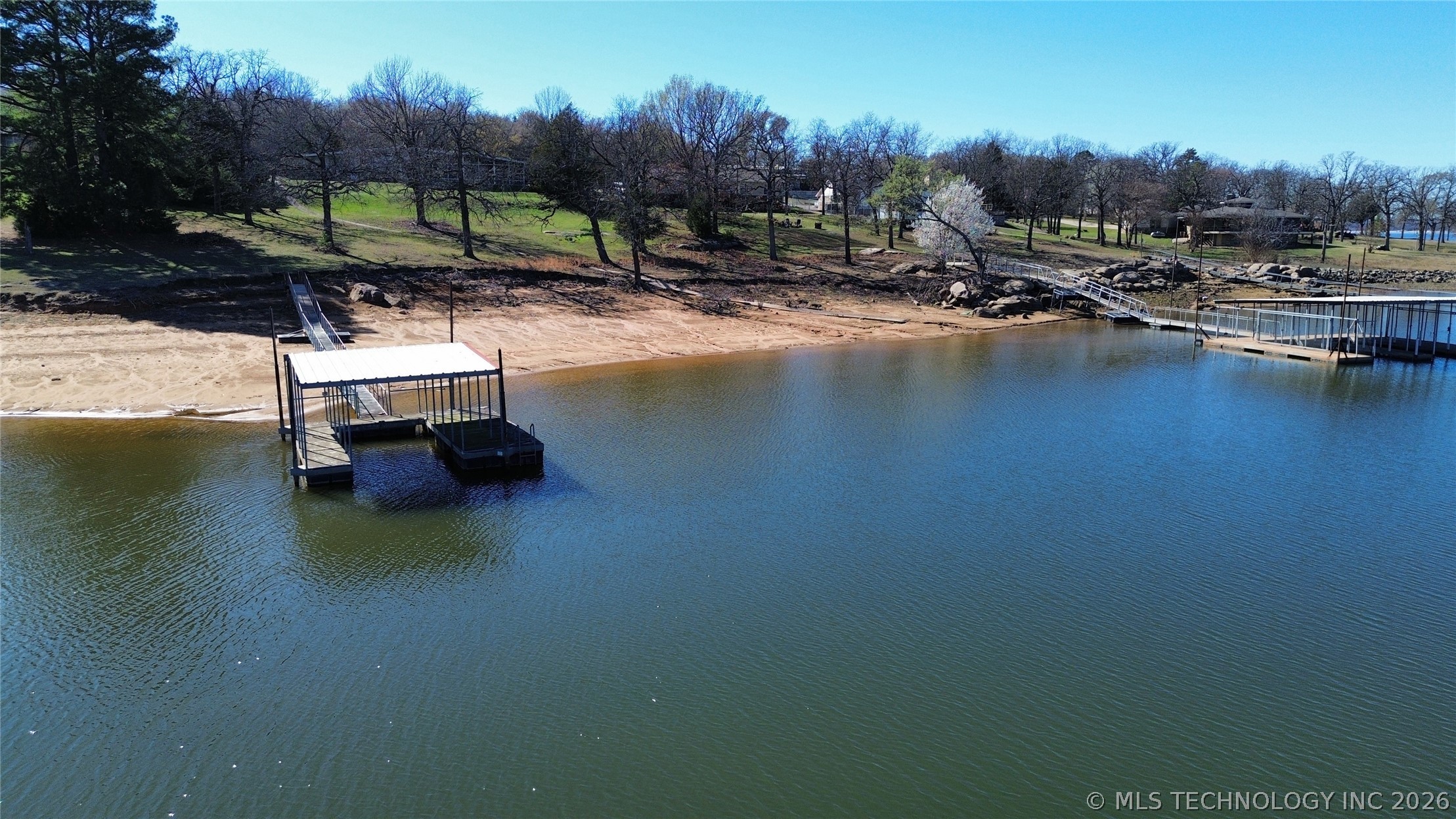 222 E Bk 705 Road Property Photo 40