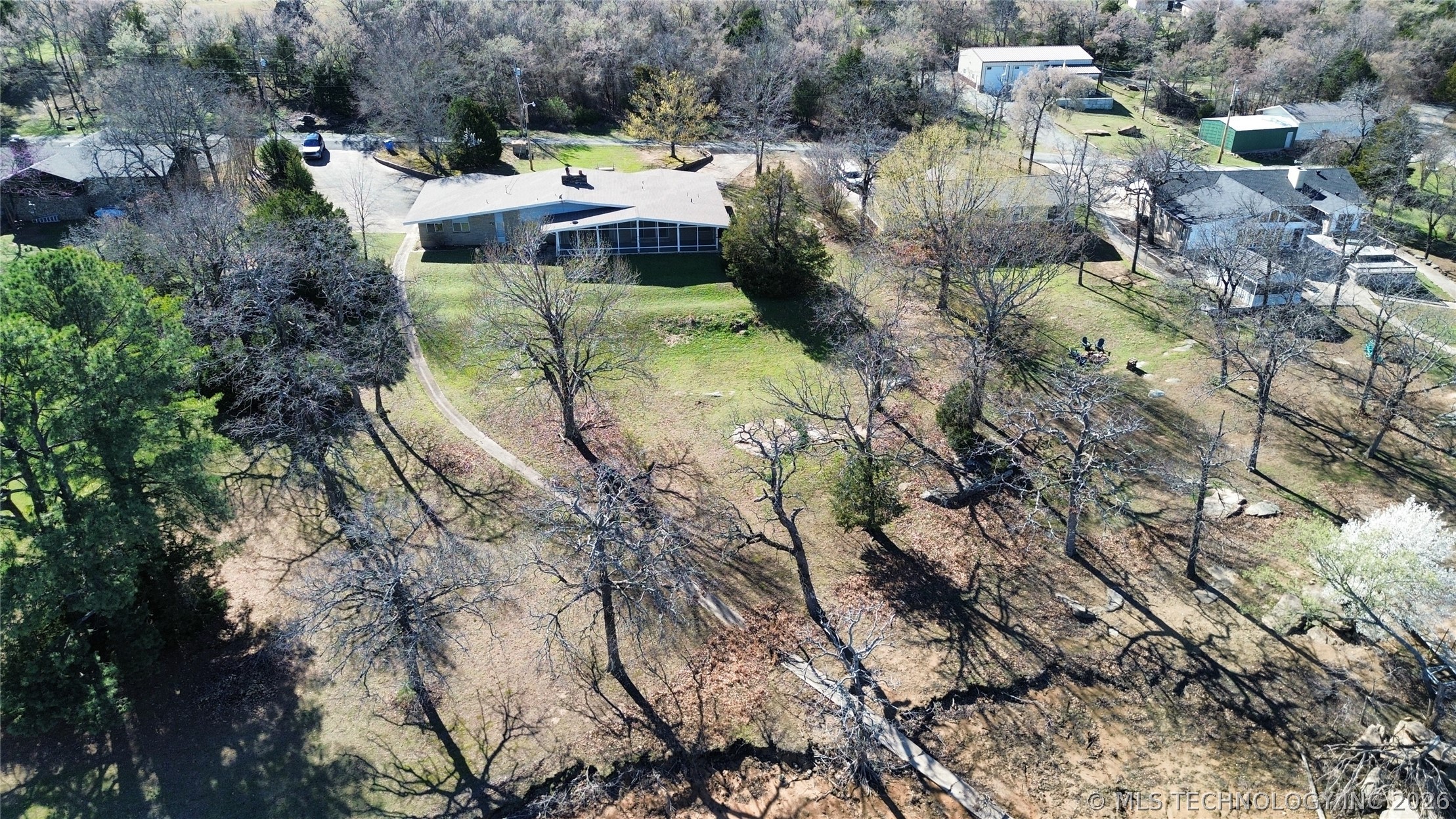 222 E Bk 705 Road Property Photo 41