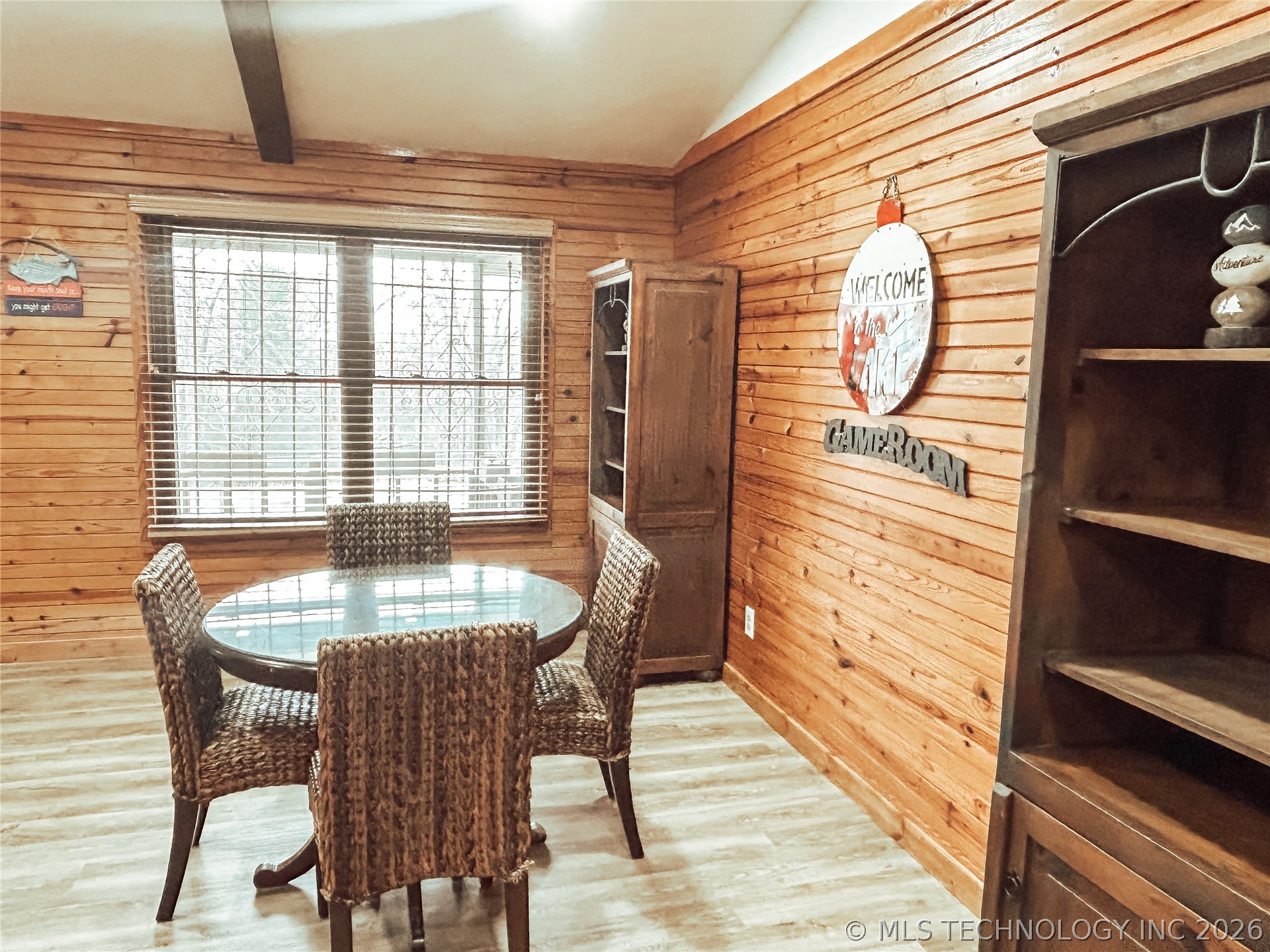 589 Mohawk Drive Property Photo 13