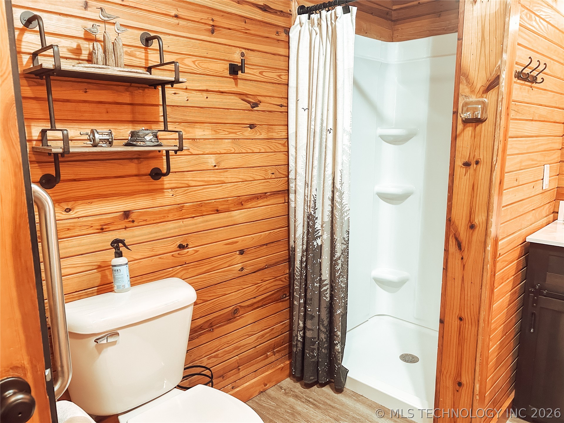 589 Mohawk Drive Property Photo 28