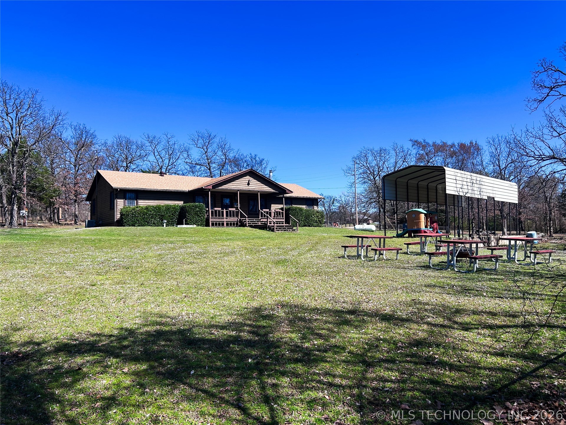 589 Mohawk Drive Property Photo 41