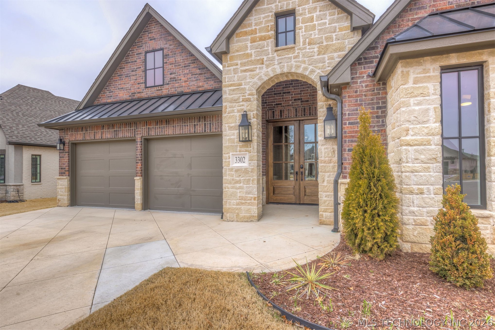 3302 W Quantico Court Property Photo 4