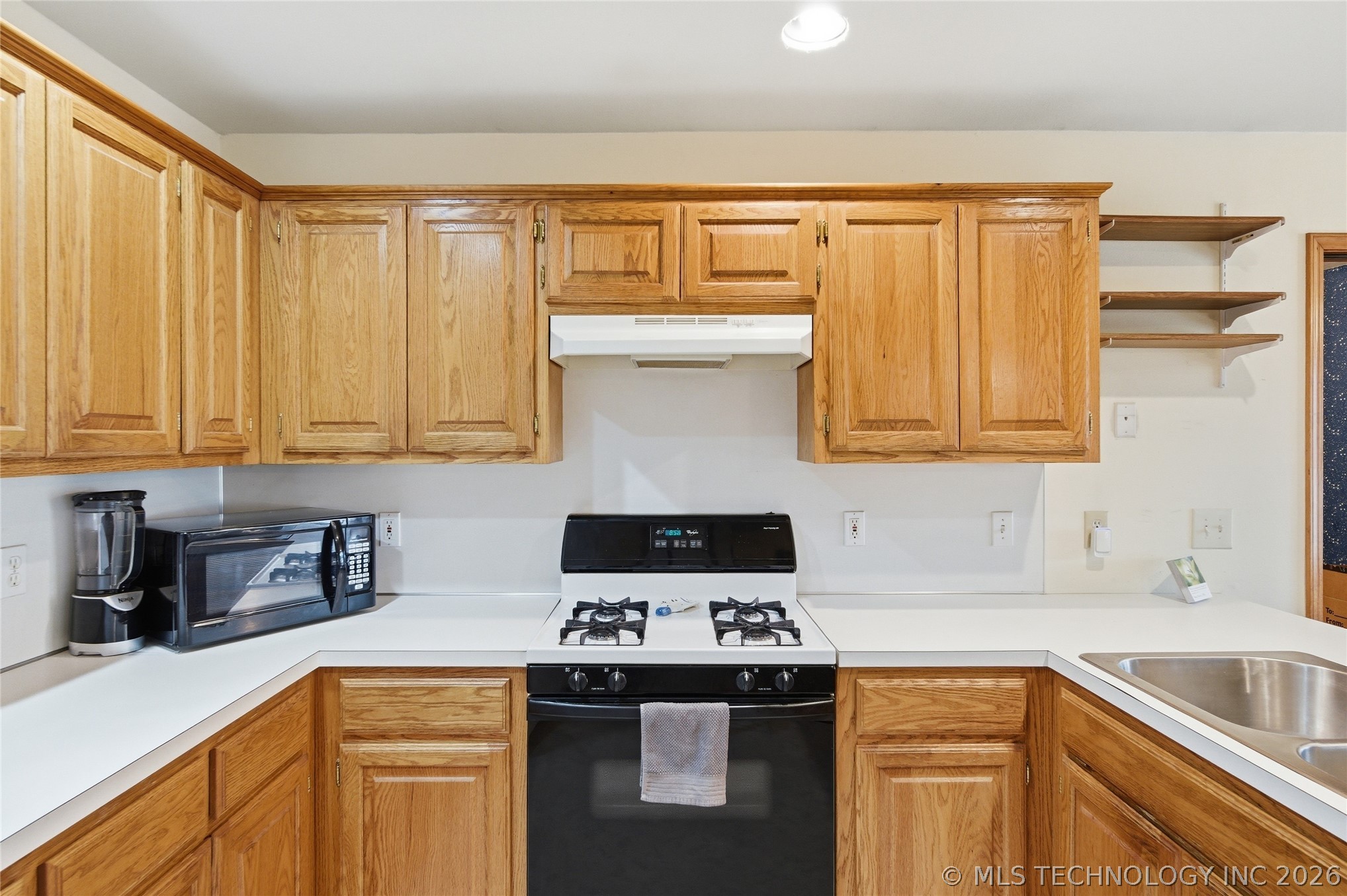 206 S Division Street Property Photo 8